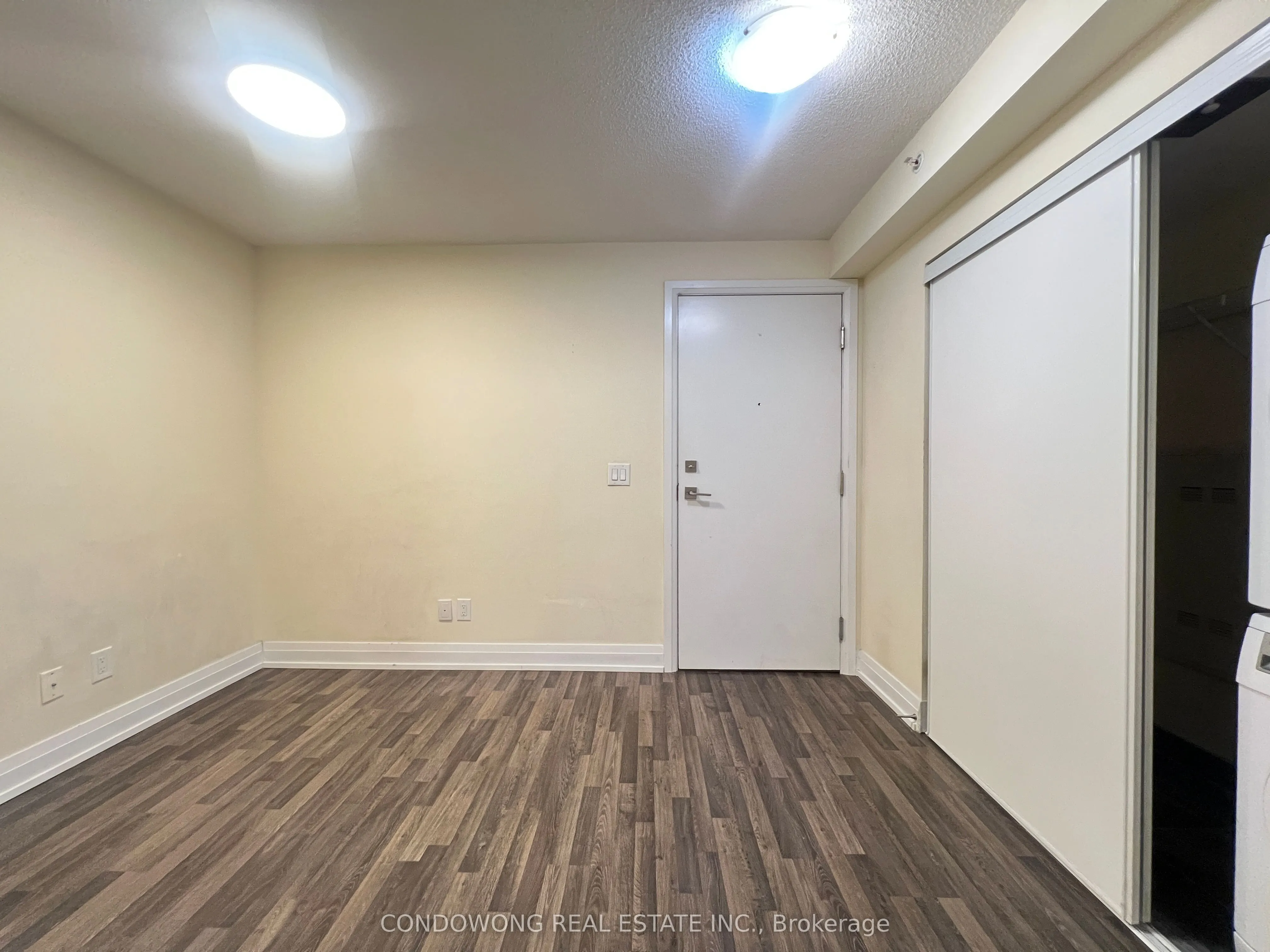 555 Wilson Avenue, #E1005