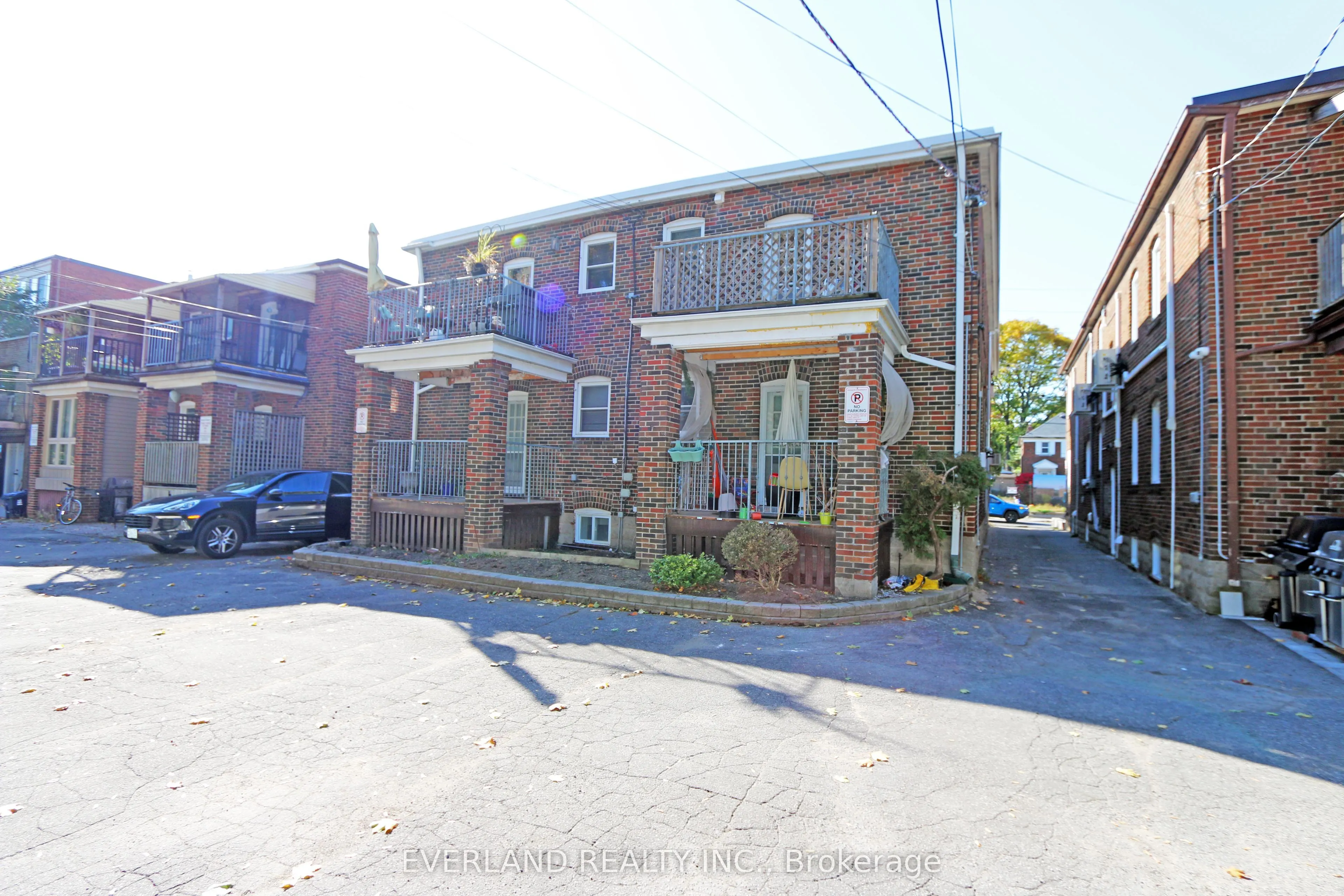 1753 Bayview Avenue, #202