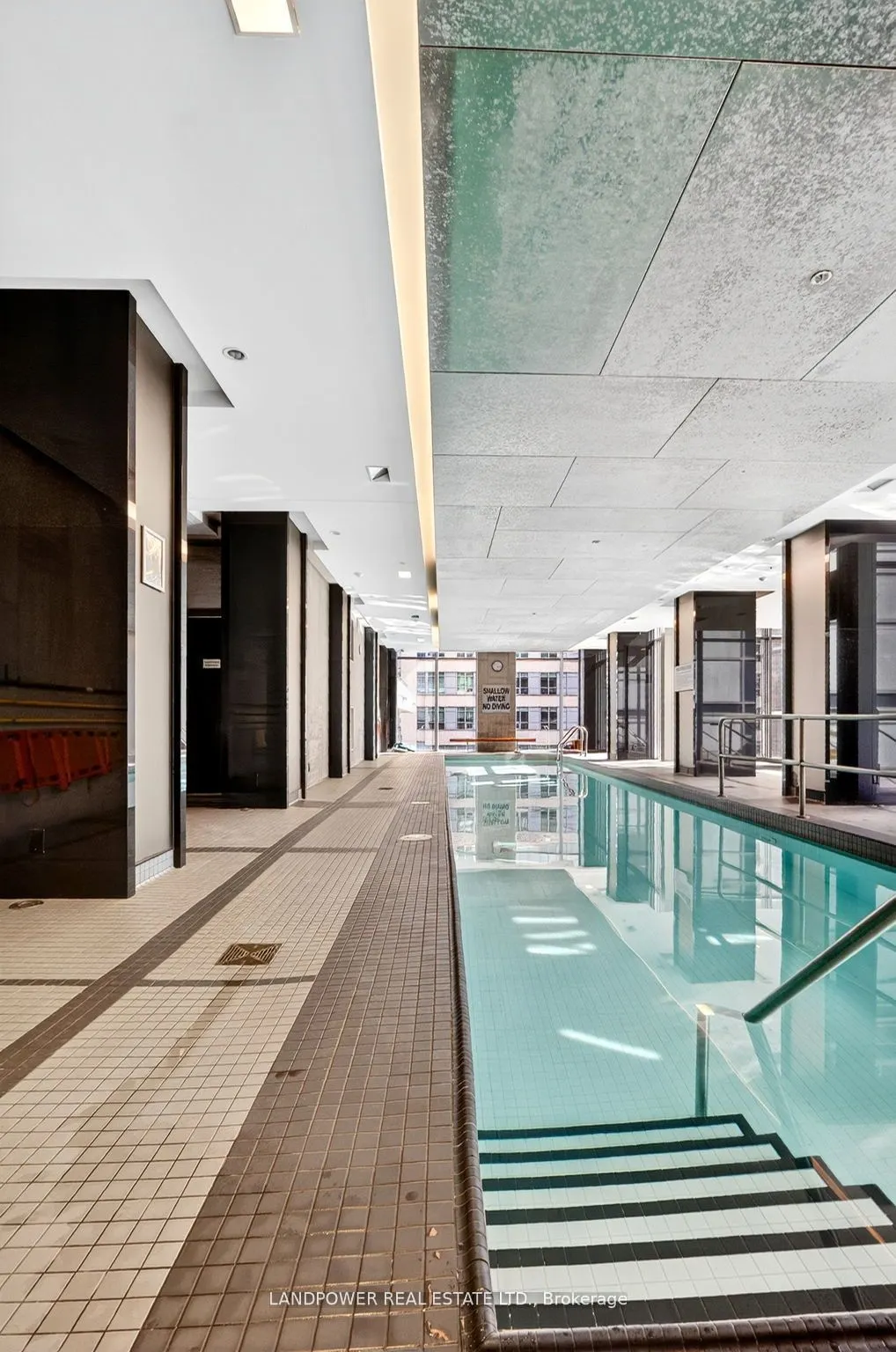 89 Dunfield Avenue, #403