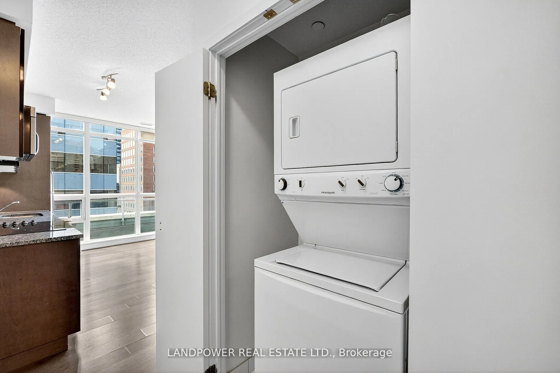 89 Dunfield Avenue, #403