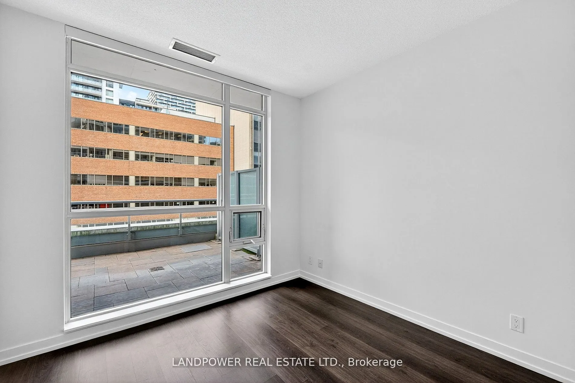 89 Dunfield Avenue, #403