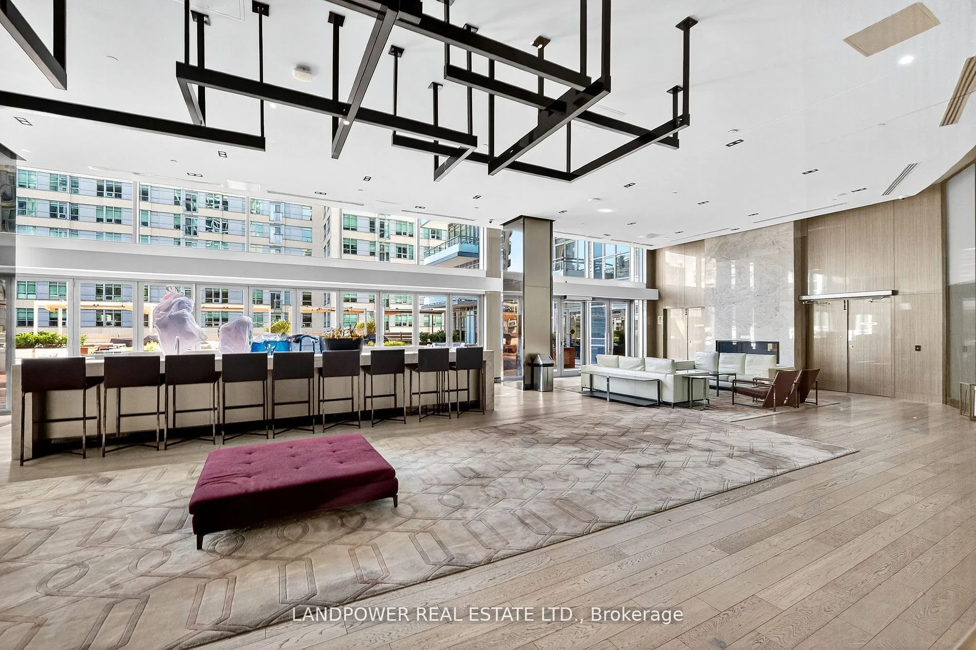 89 Dunfield Avenue, #403