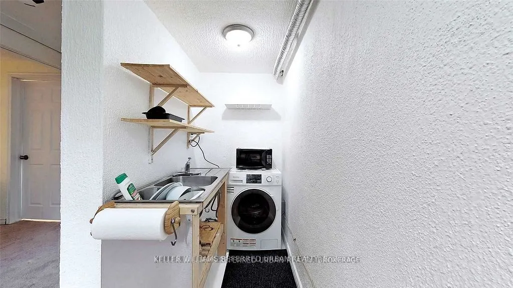 3 Robert Hicks Drive, #Lower