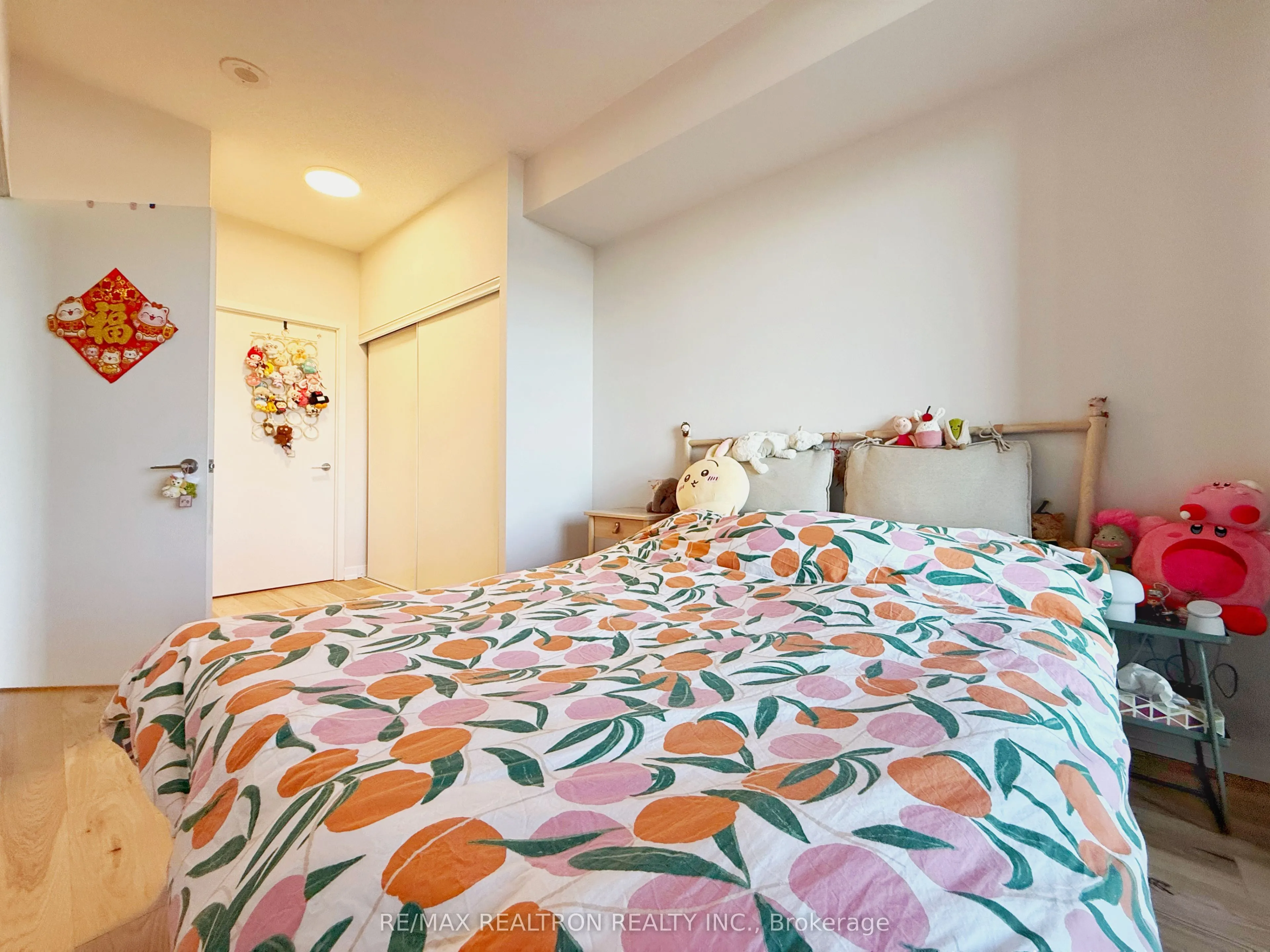 29 Singer Court, #2910