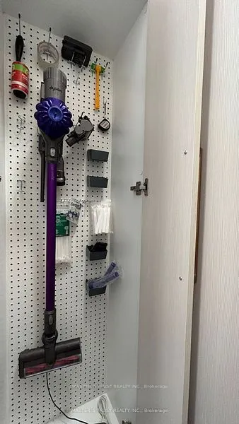 591 Sheppard Avenue E, #PH25