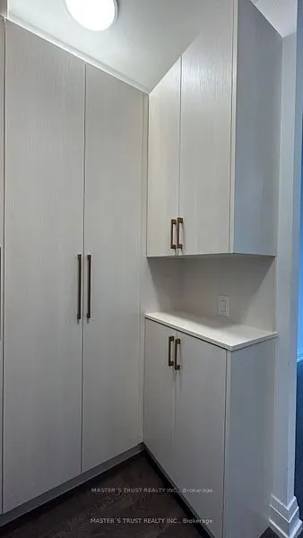 591 Sheppard Avenue E, #PH25