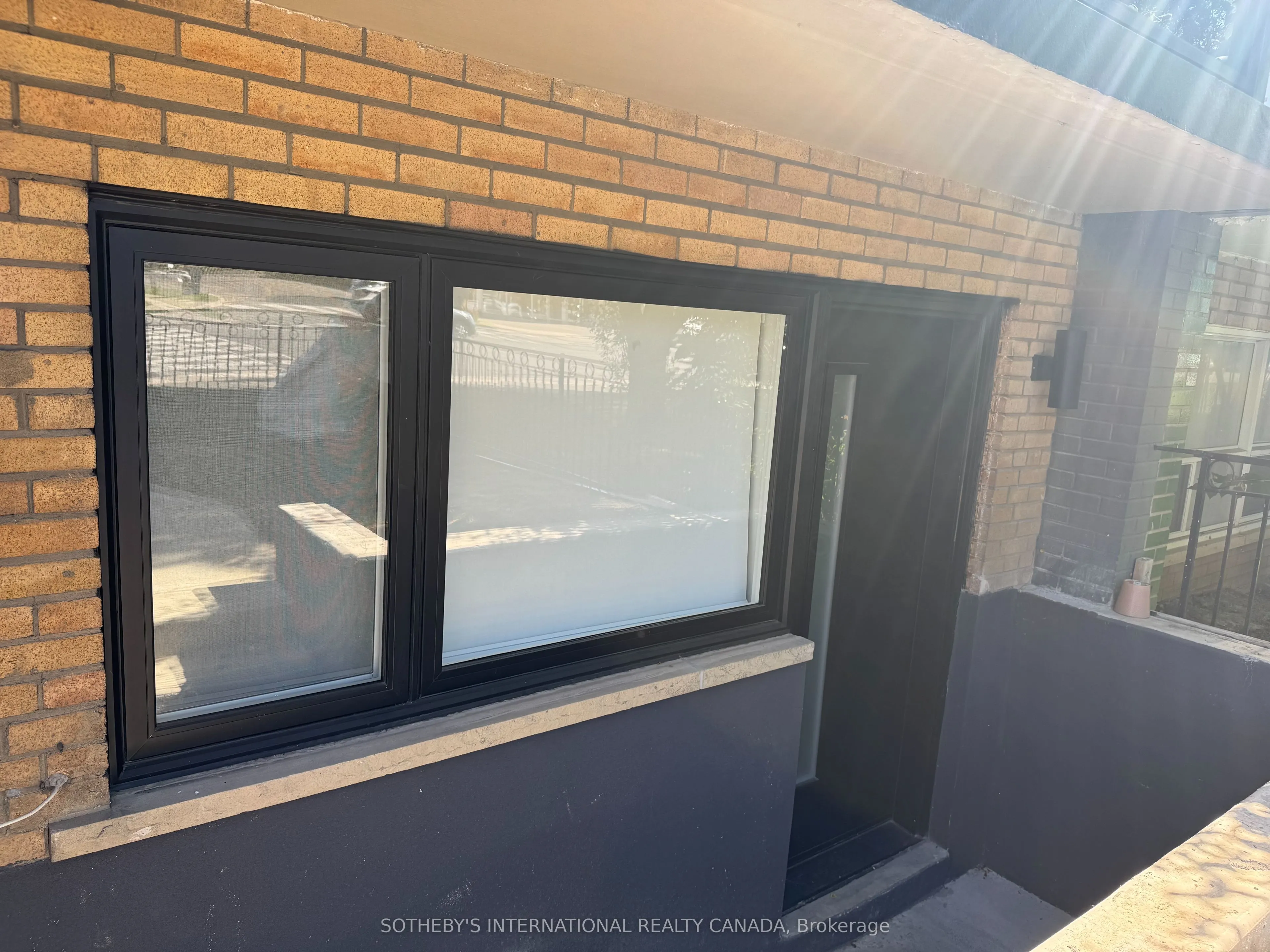 3879 Bathurst Street, #1