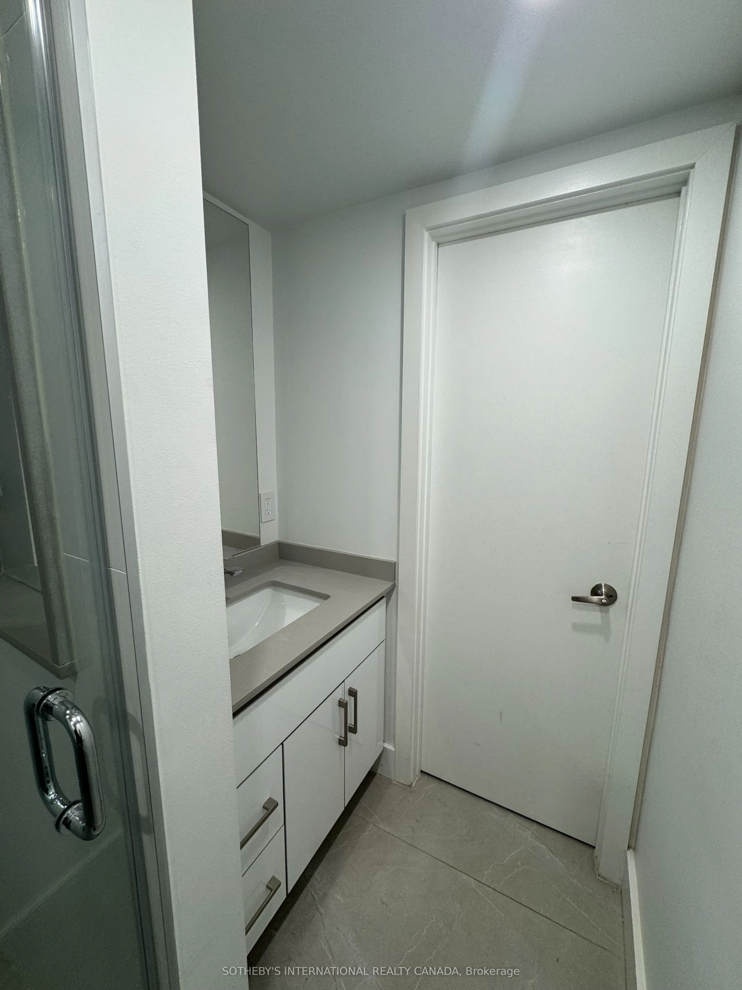 3879 Bathurst Street, #1