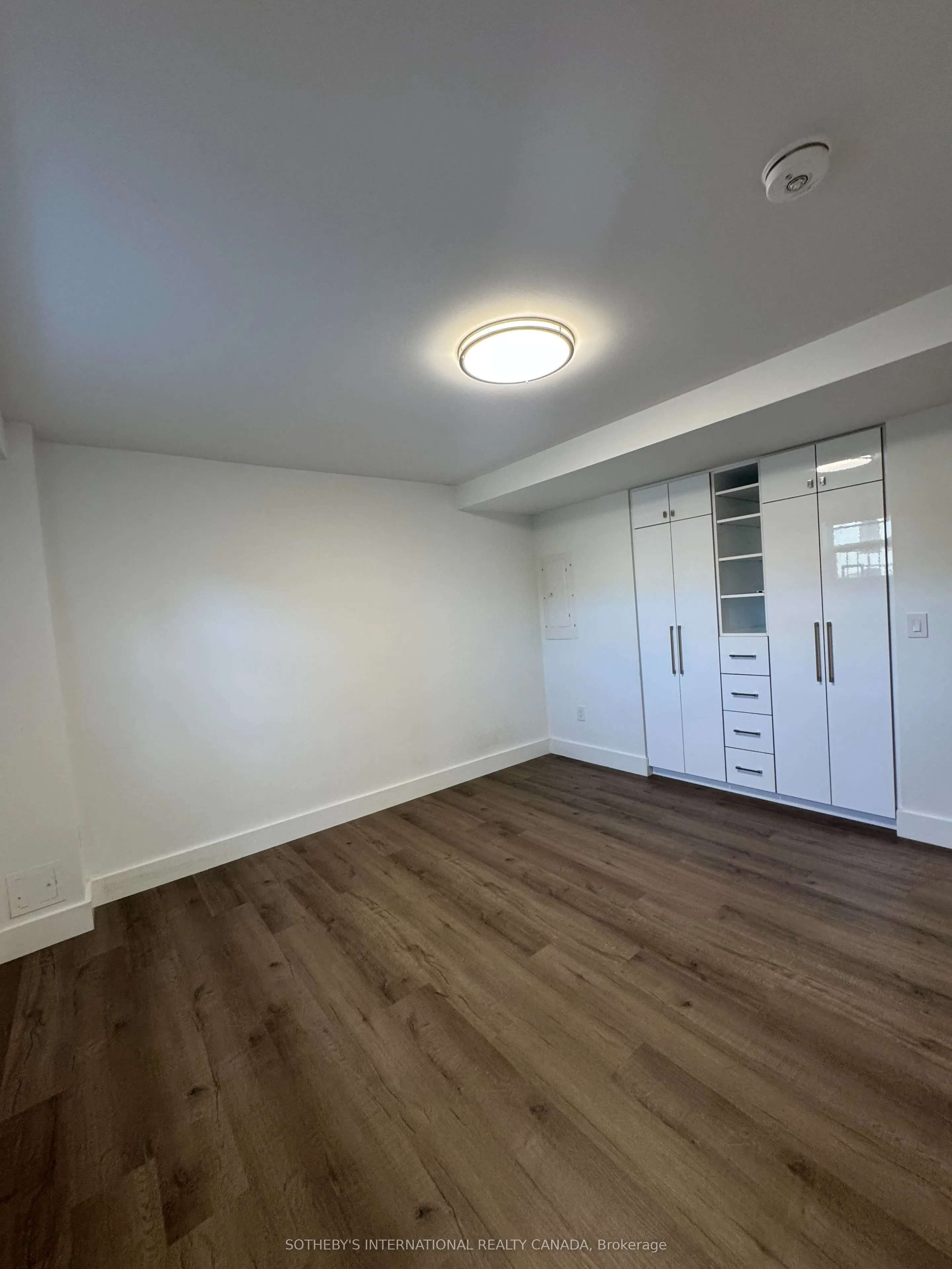 3879 Bathurst Street, #1