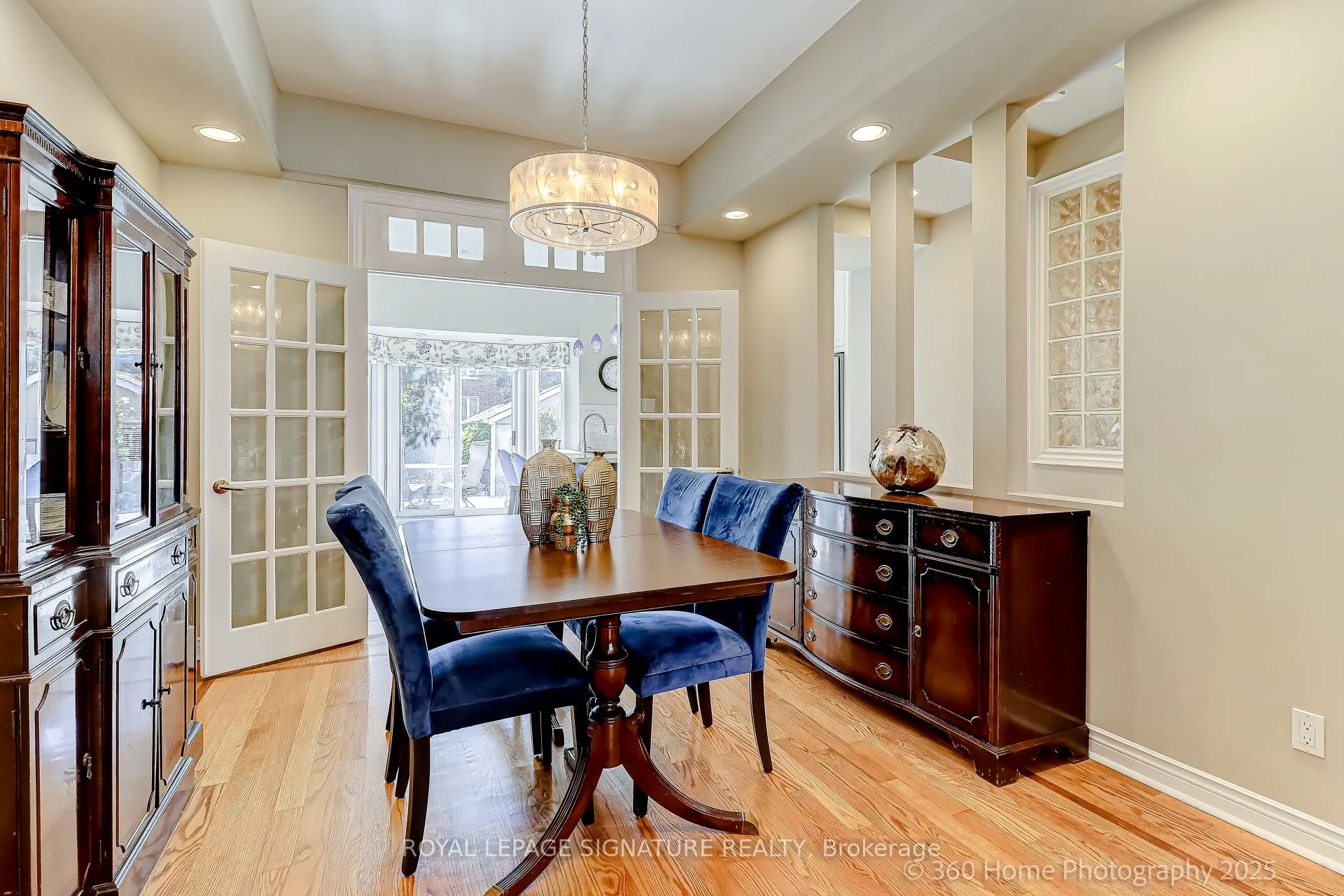 343 Cranbrooke Avenue