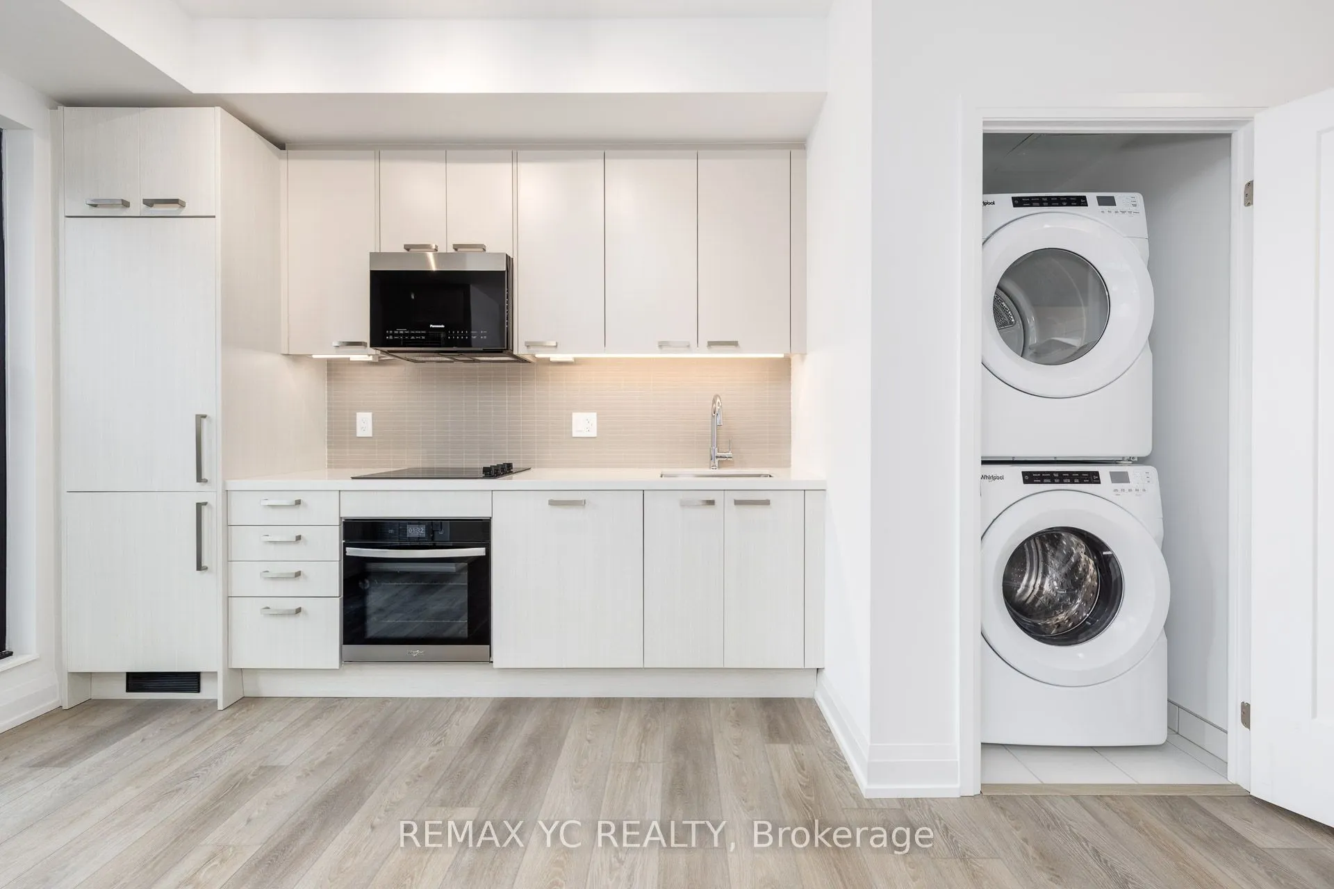 20 Soudan Avenue, #1502