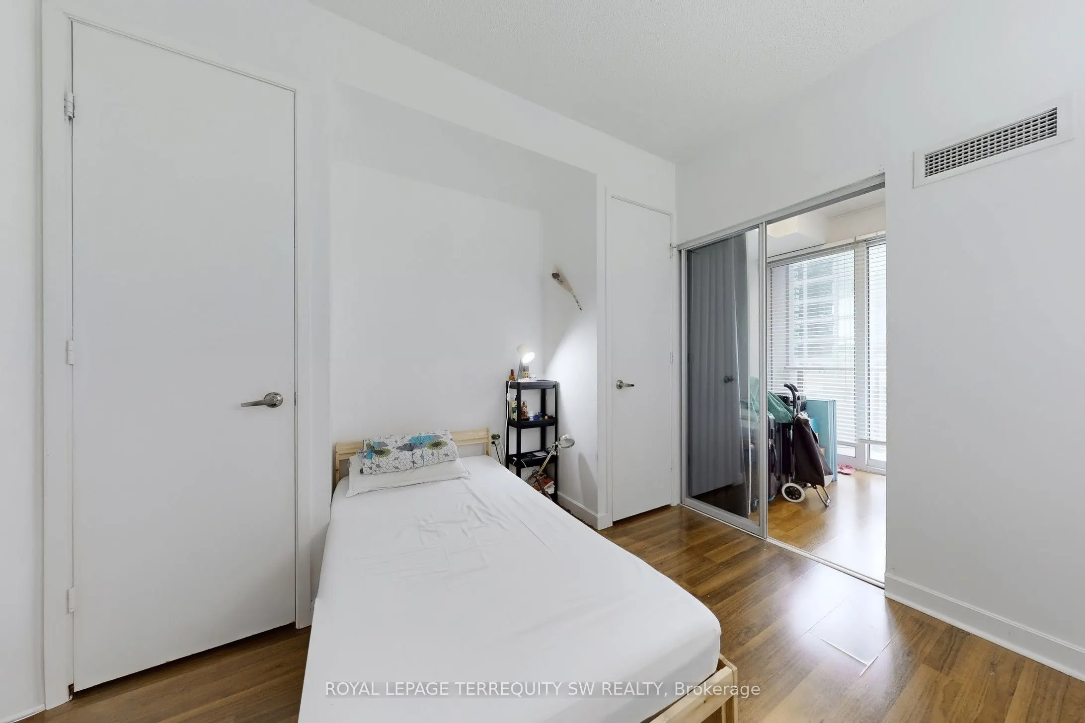 85 Bloor Street E, #1612