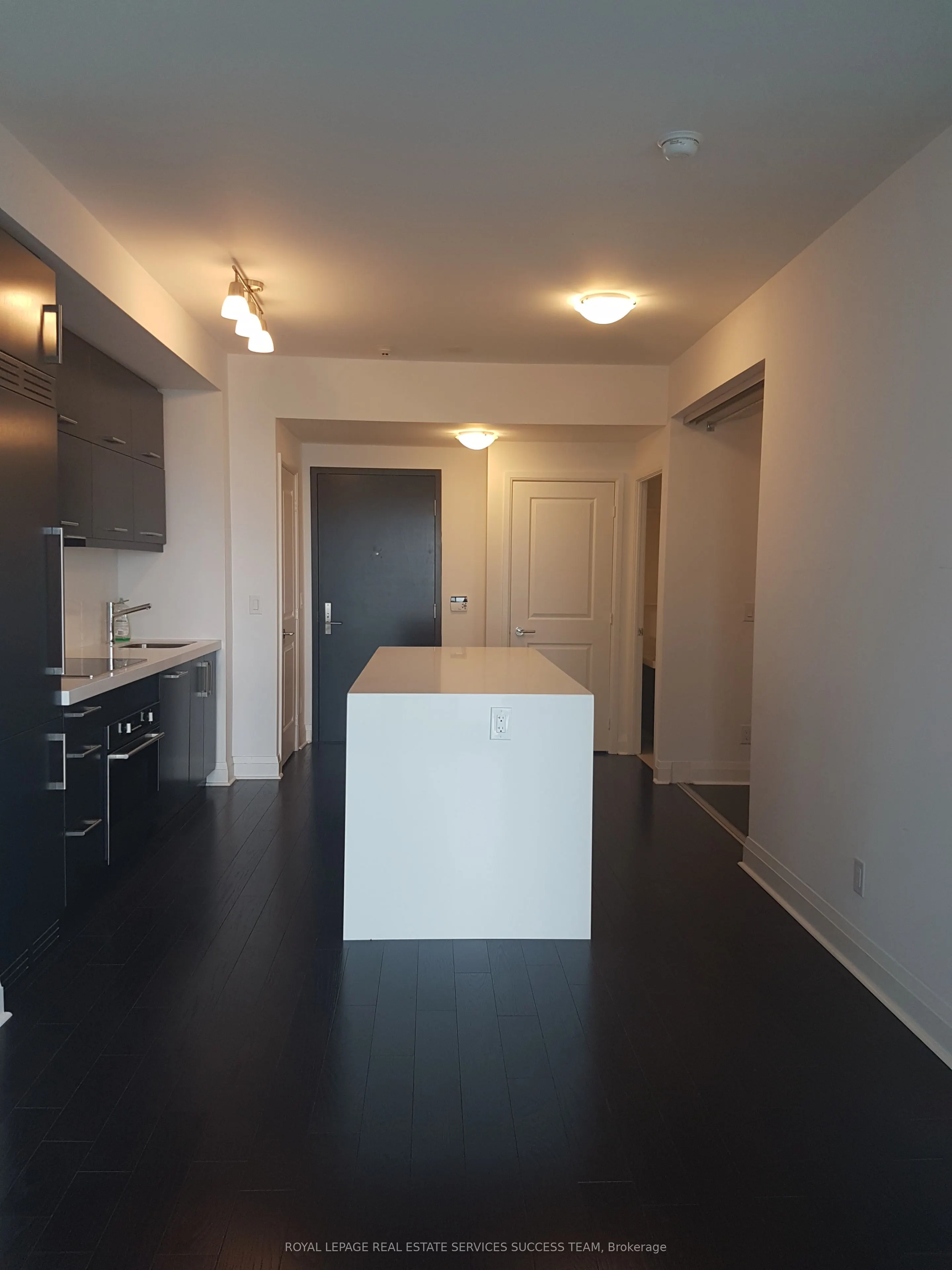 1080 Bay Street, #3206