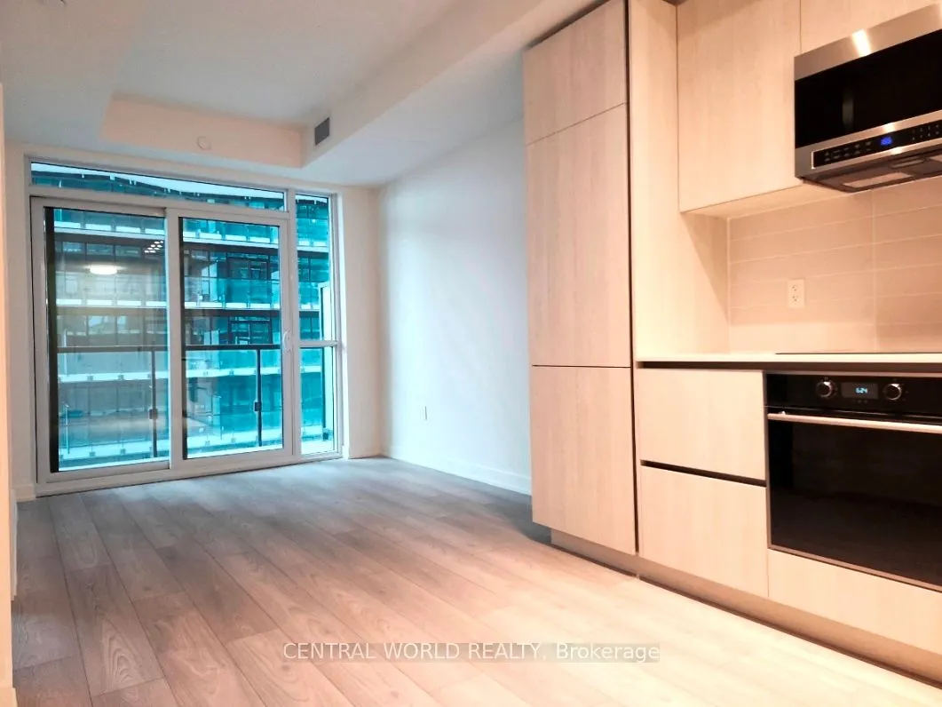 120 Broadway Avenue, #1306