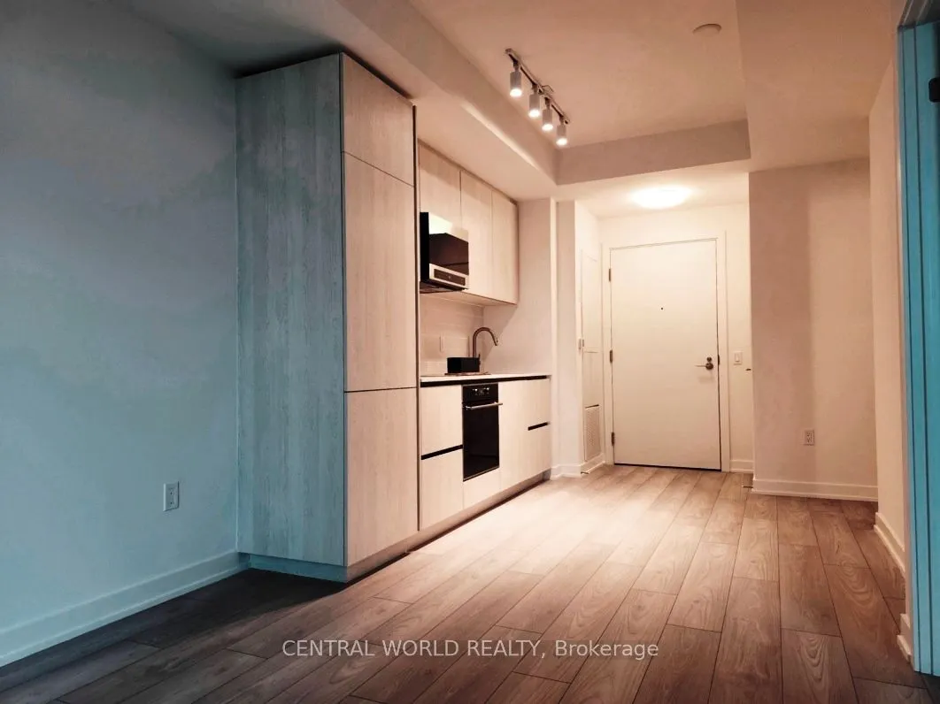 120 Broadway Avenue, #1306