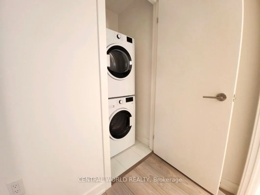 120 Broadway Avenue, #1306