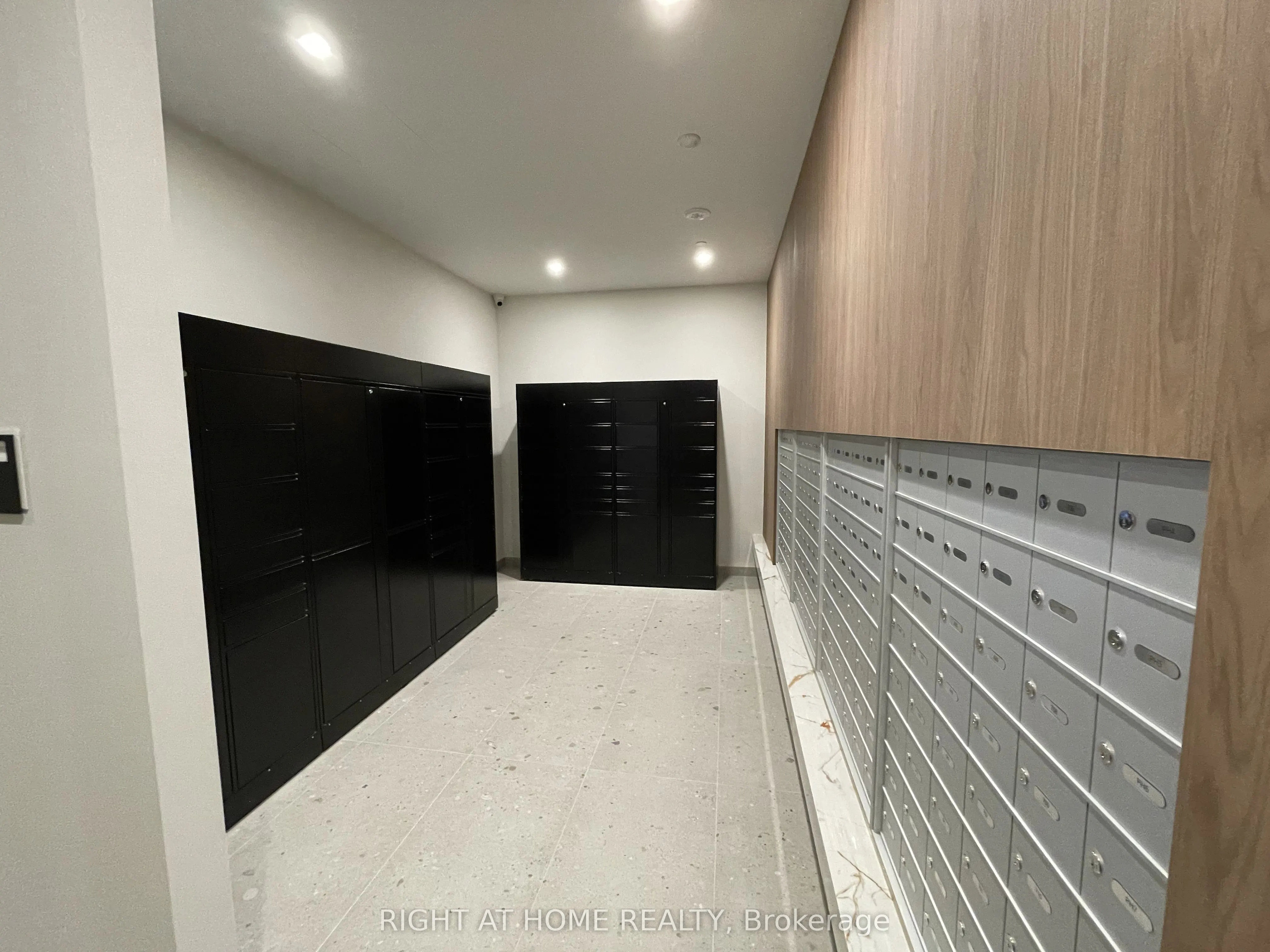 1 Kyle Lowry Road, #323