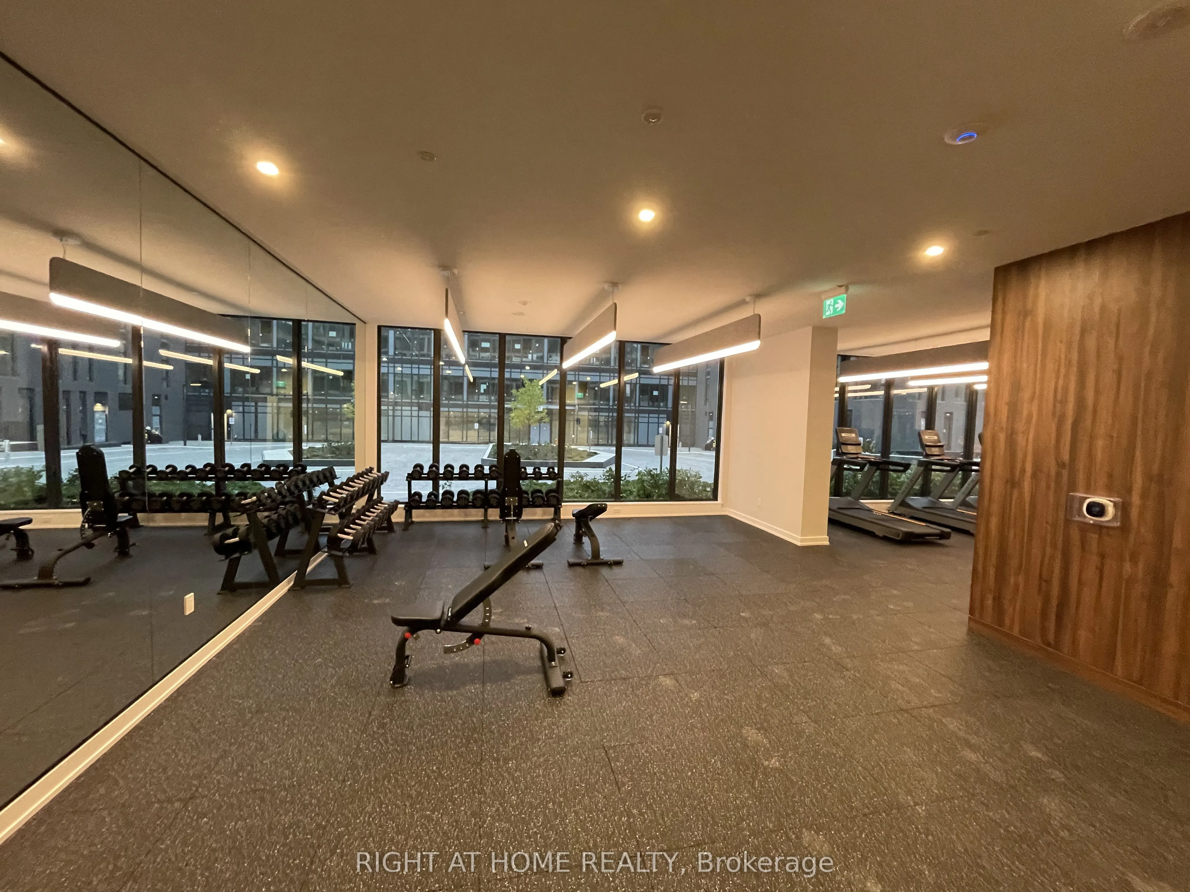 1 Kyle Lowry Road, #323