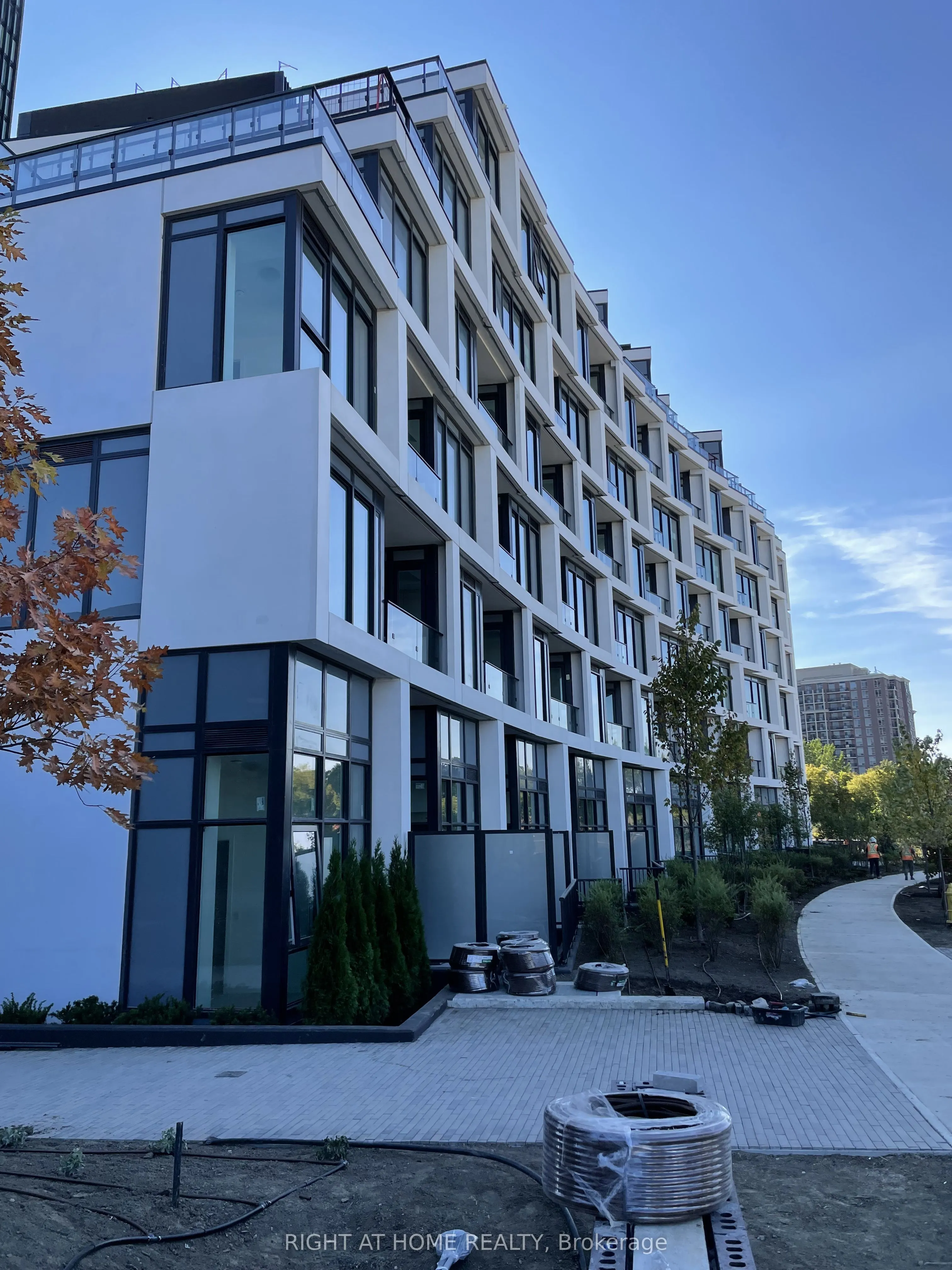 1 Kyle Lowry Road, #323