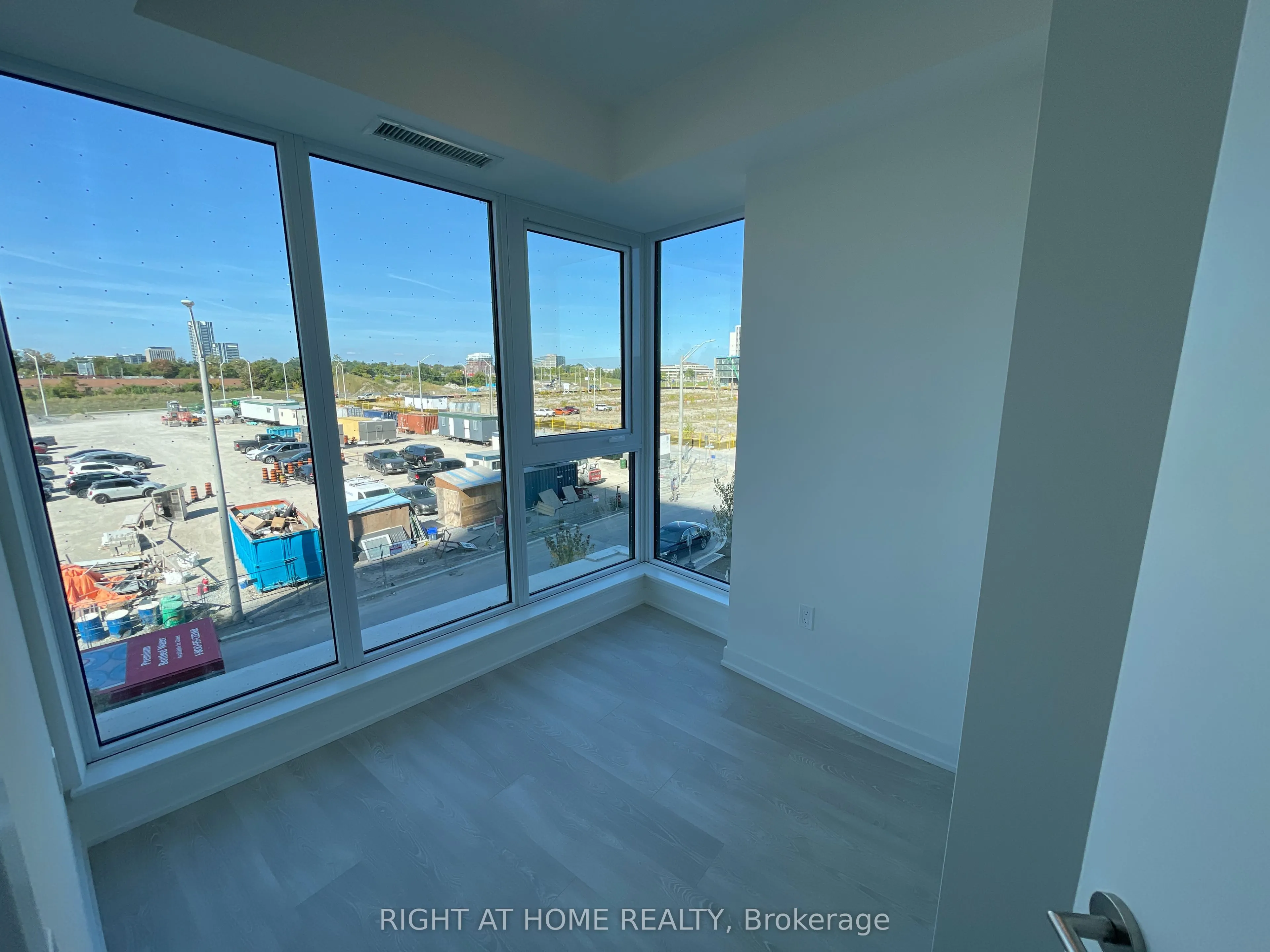 1 Kyle Lowry Road, #323