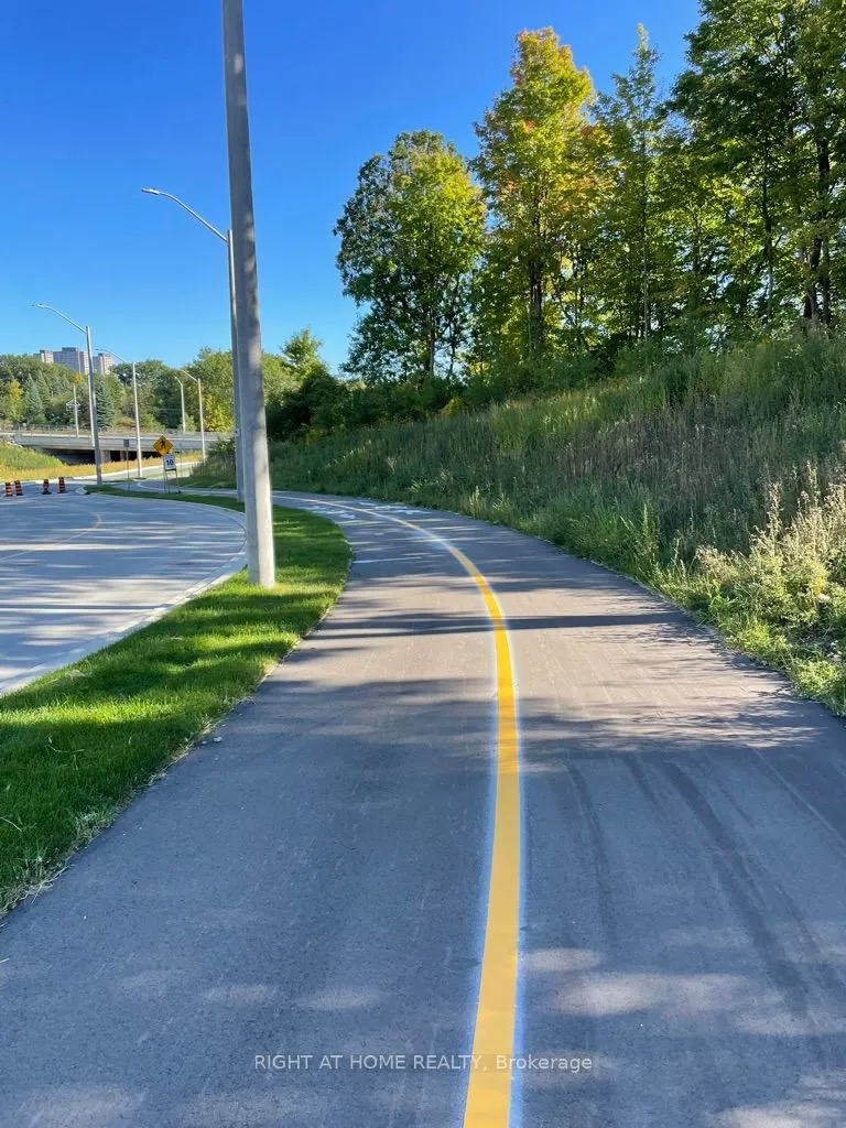 1 Kyle Lowry Road, #323