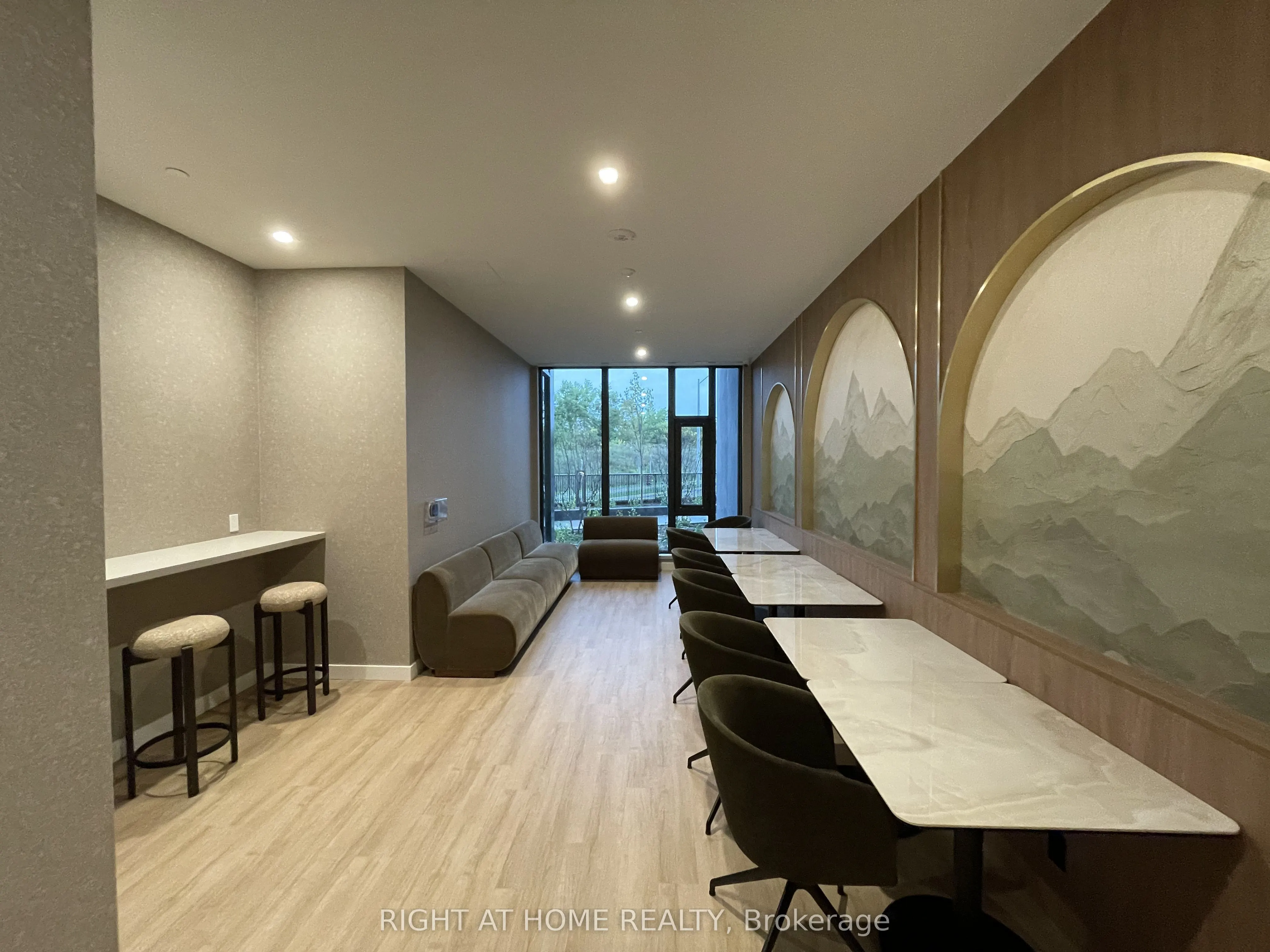 1 Kyle Lowry Road, #323