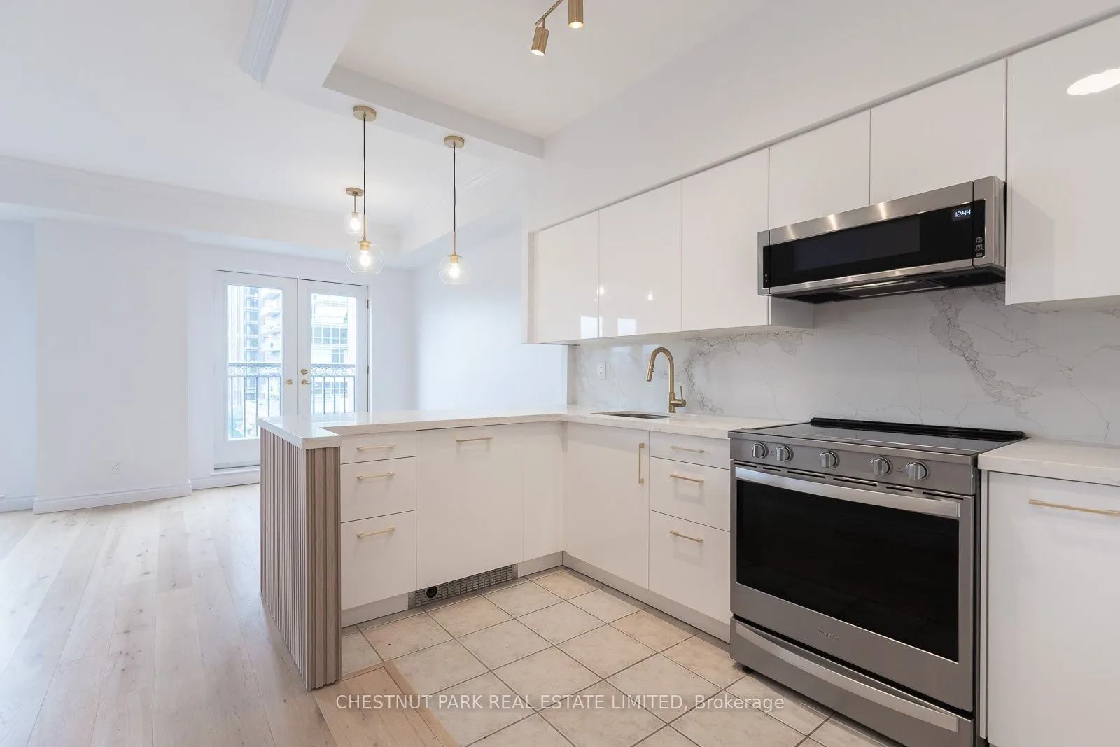 120 Lombard Street, #801