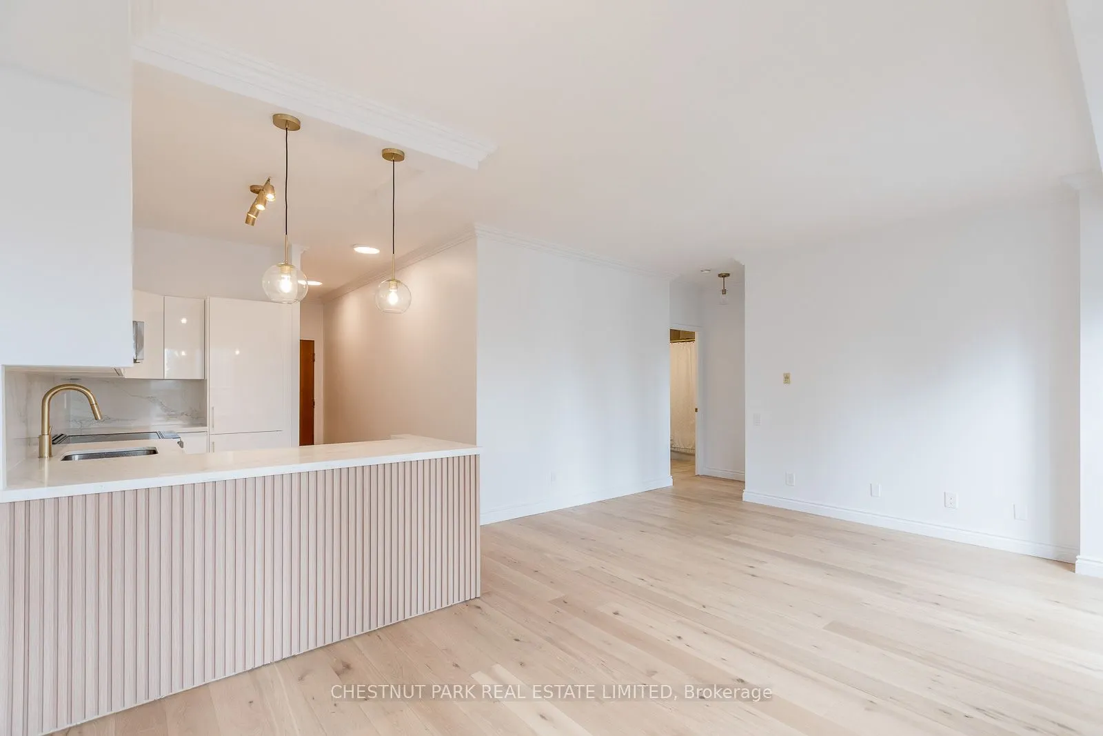 120 Lombard Street, #801