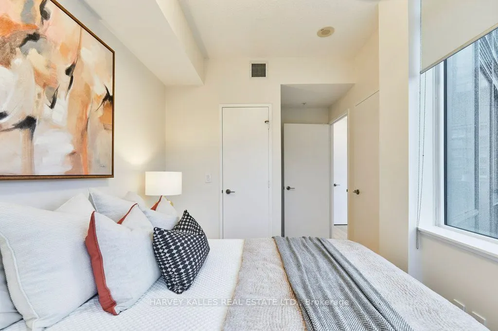 120 Bayview Avenue, #N204