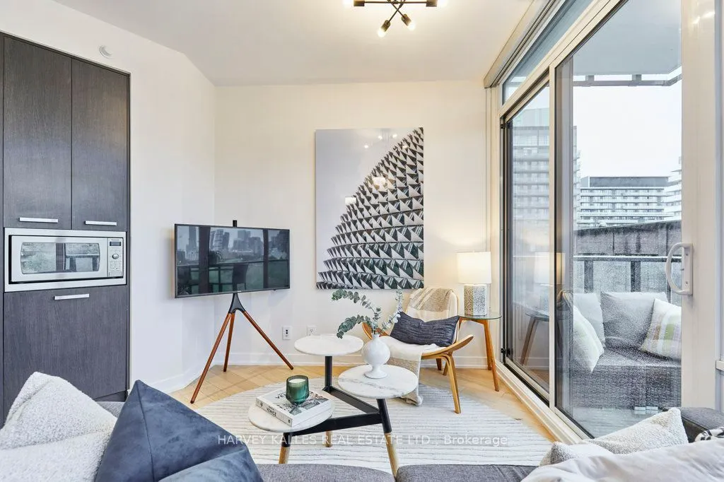 120 Bayview Avenue, #N204