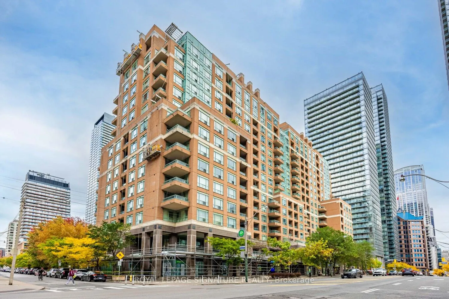 889 Bay Street, #404