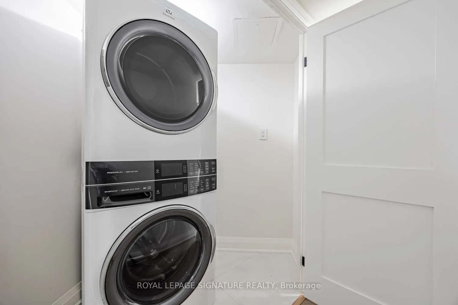 889 Bay Street, #404