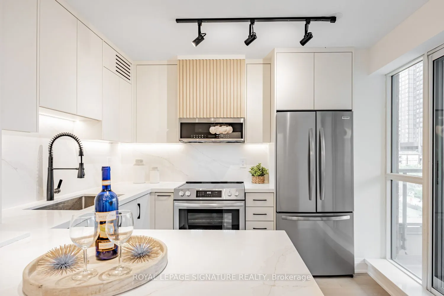 889 Bay Street, #404