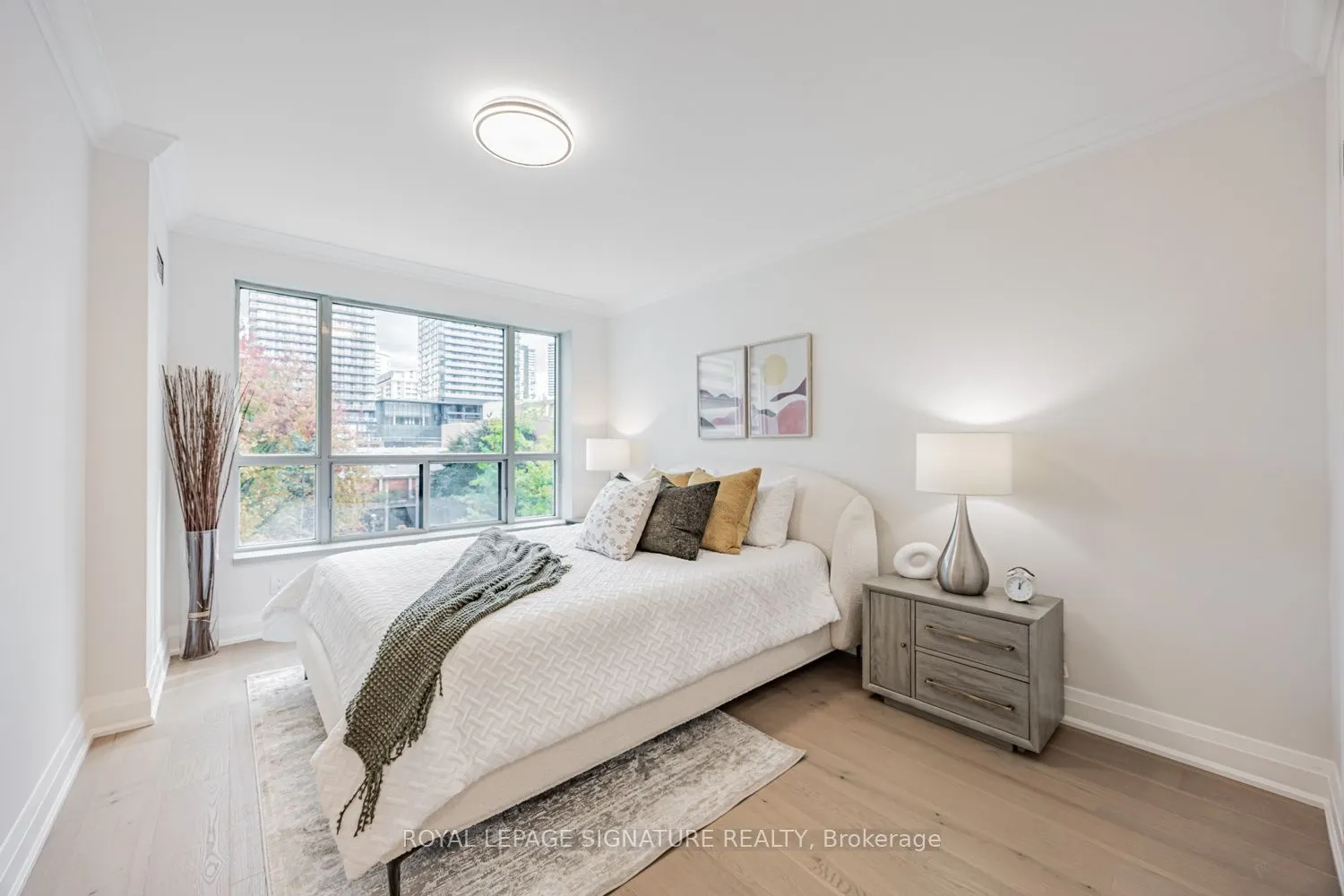 889 Bay Street, #404