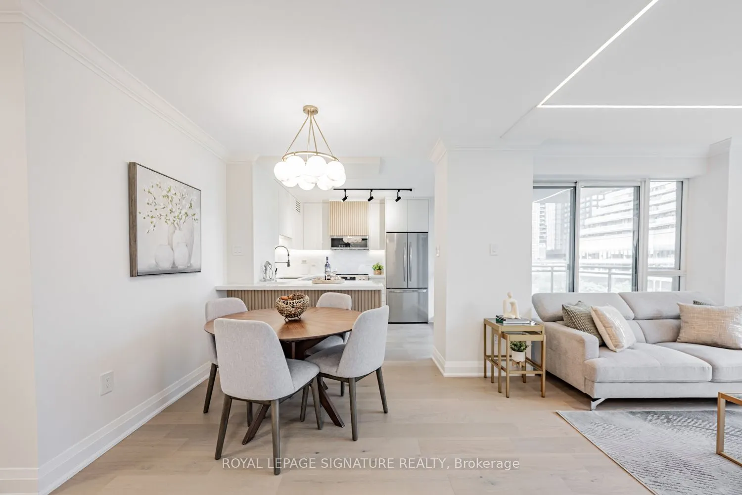 889 Bay Street, #404