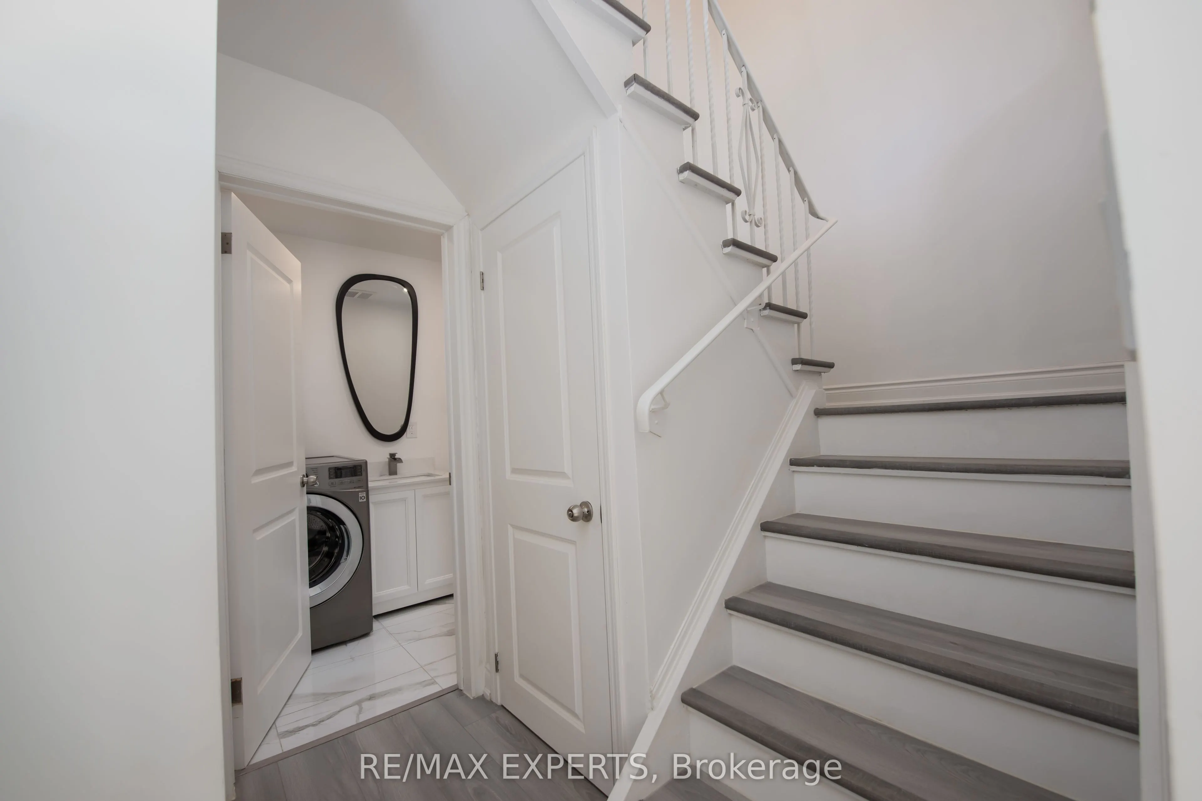 59 Bowhill Crescent, #3