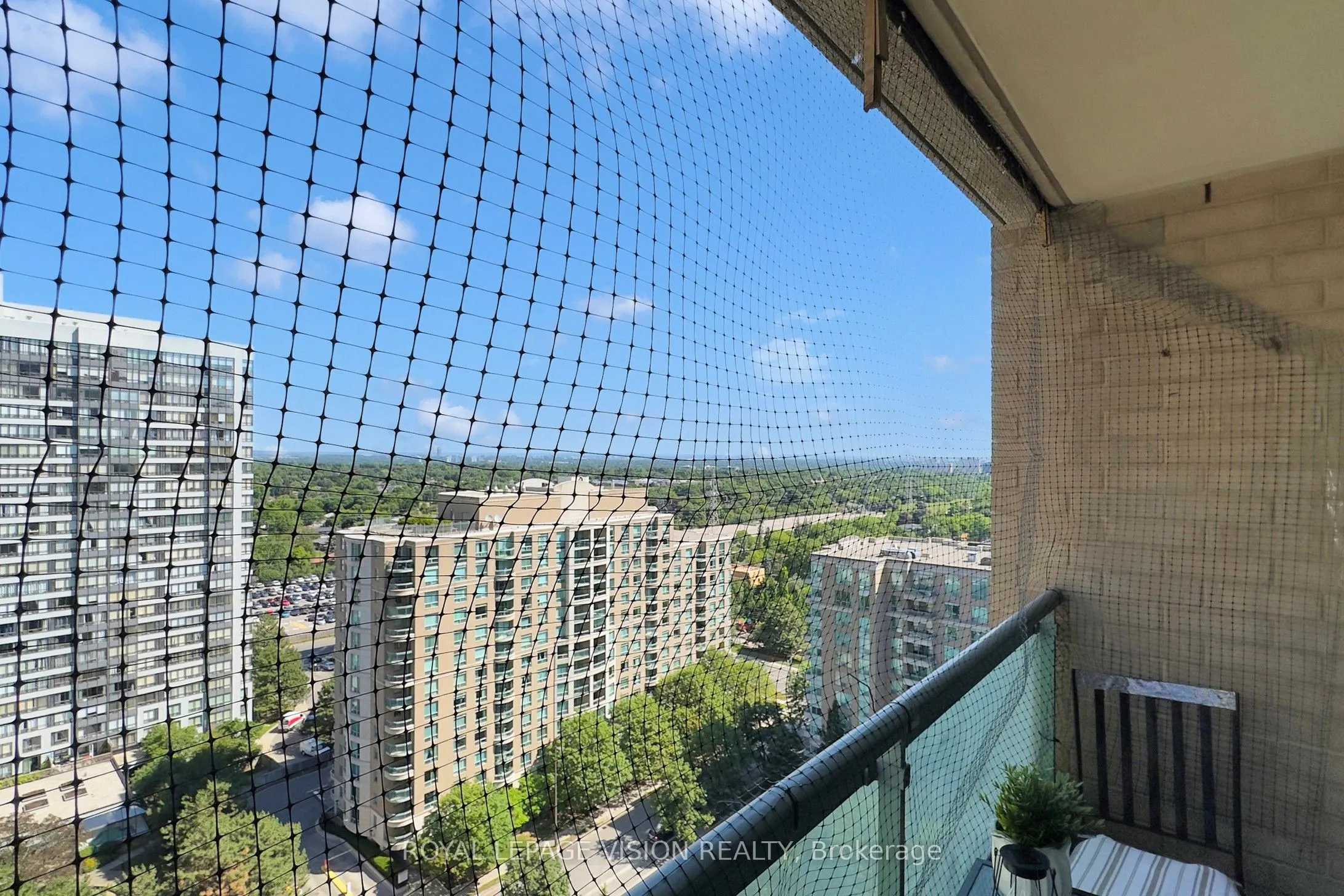 3 Pemberton Avenue, #1905