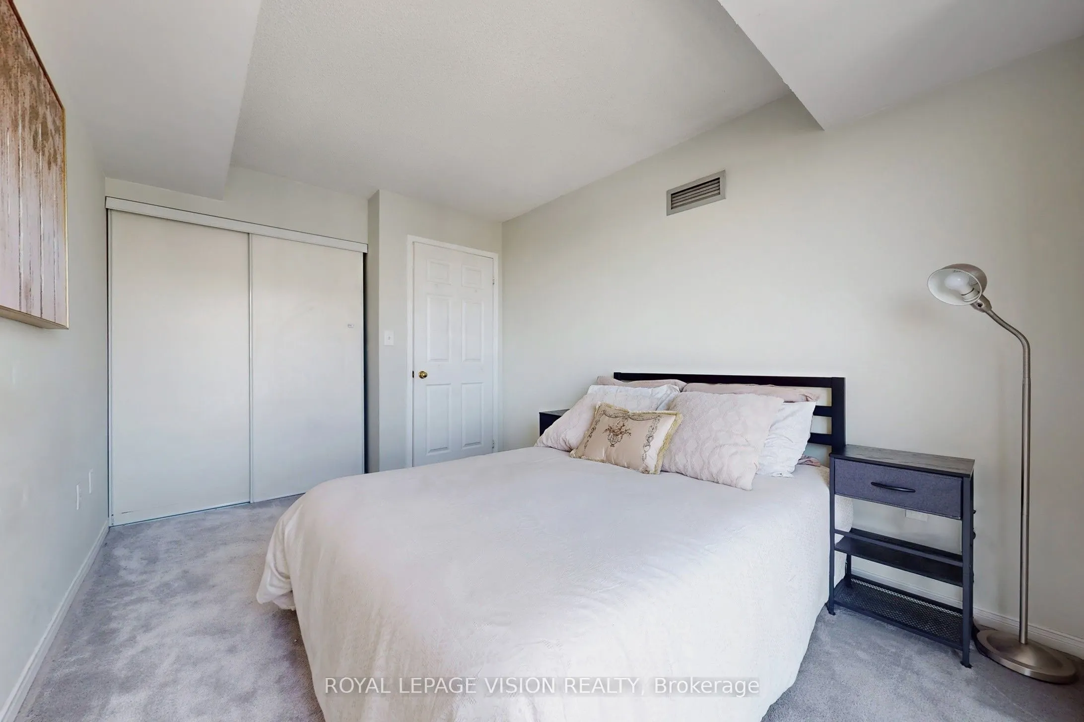 3 Pemberton Avenue, #1905