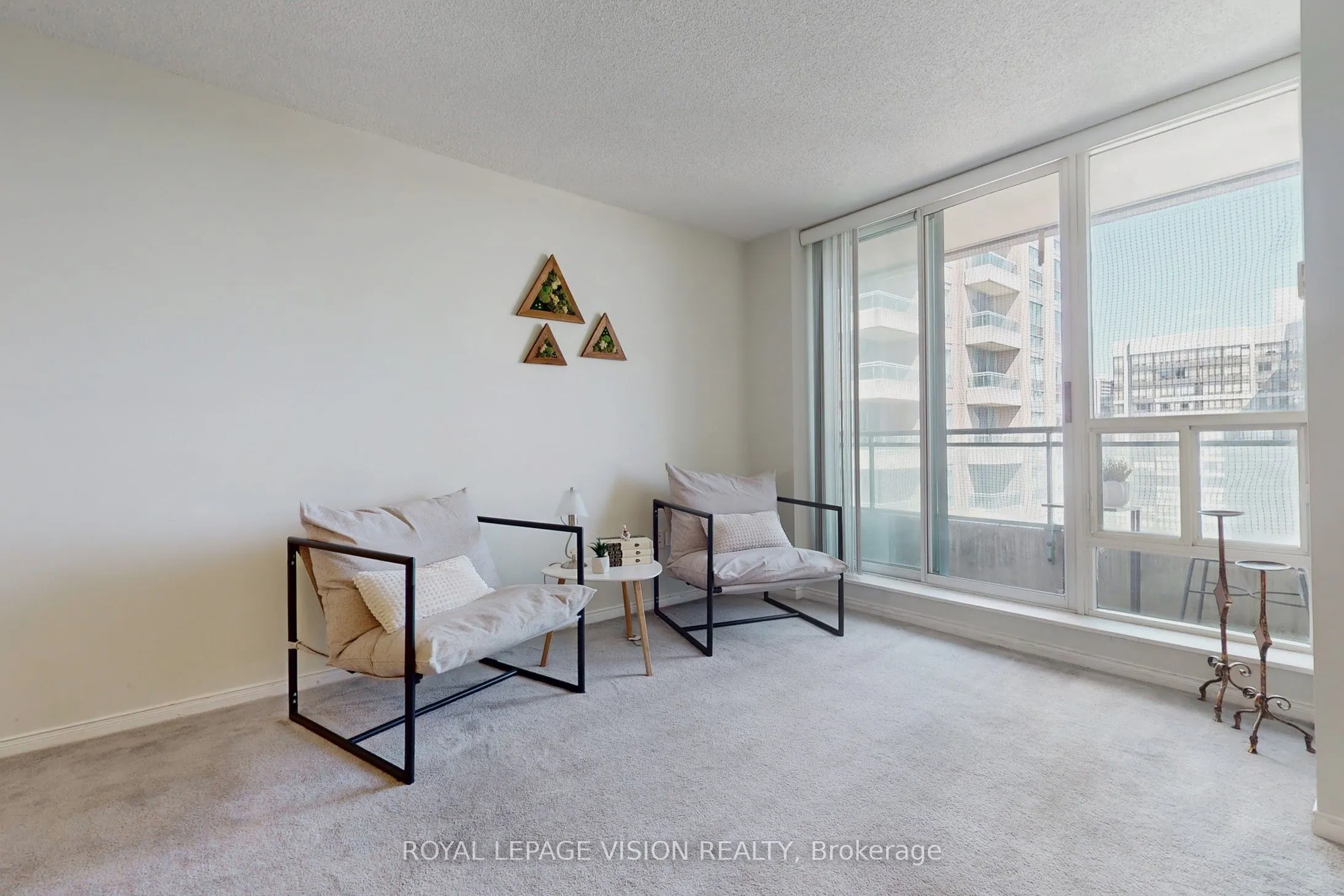 3 Pemberton Avenue, #1905