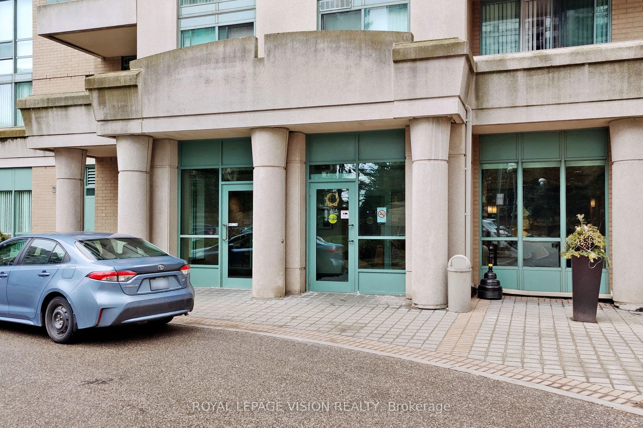 3 Pemberton Avenue, #1905