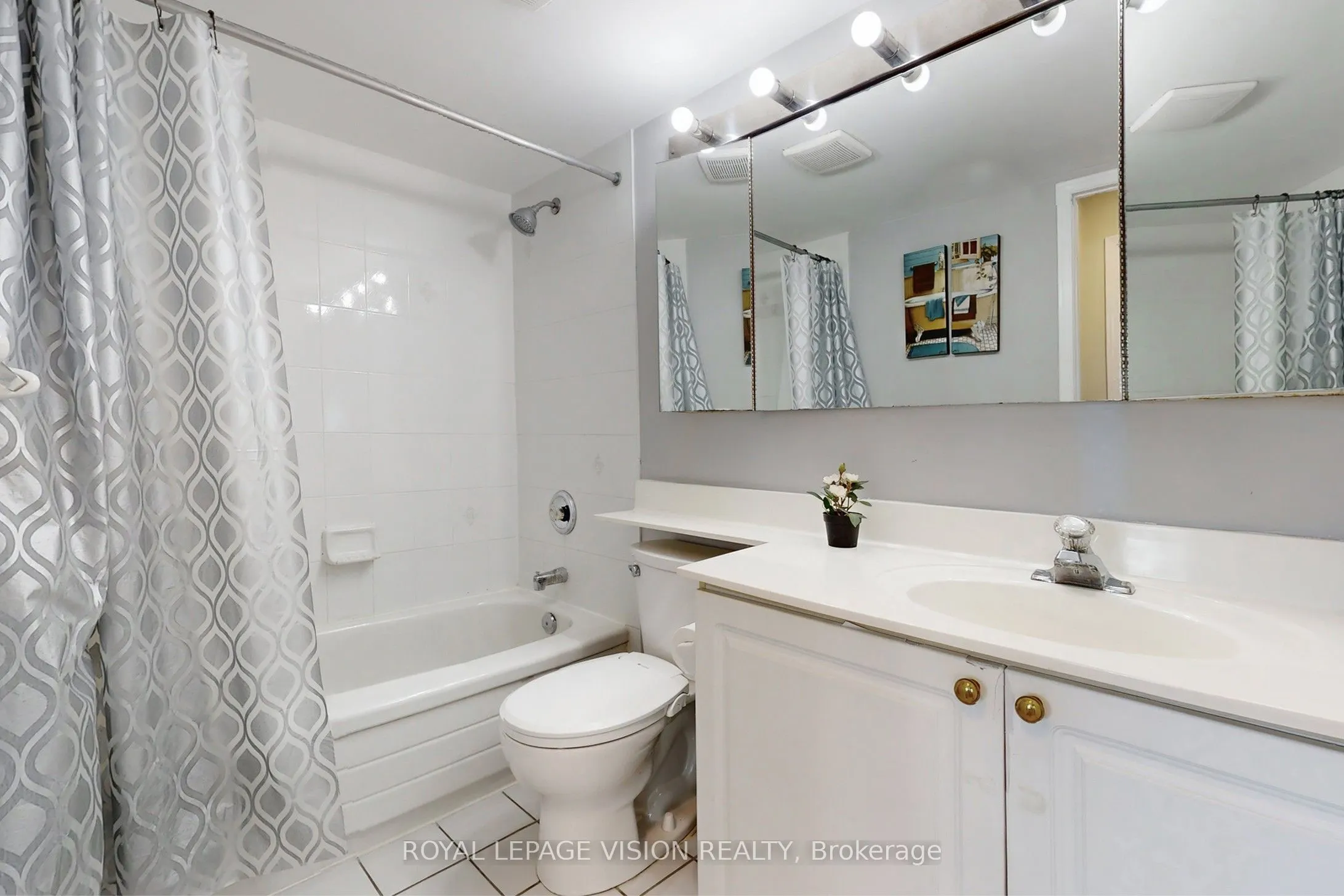 3 Pemberton Avenue, #1905