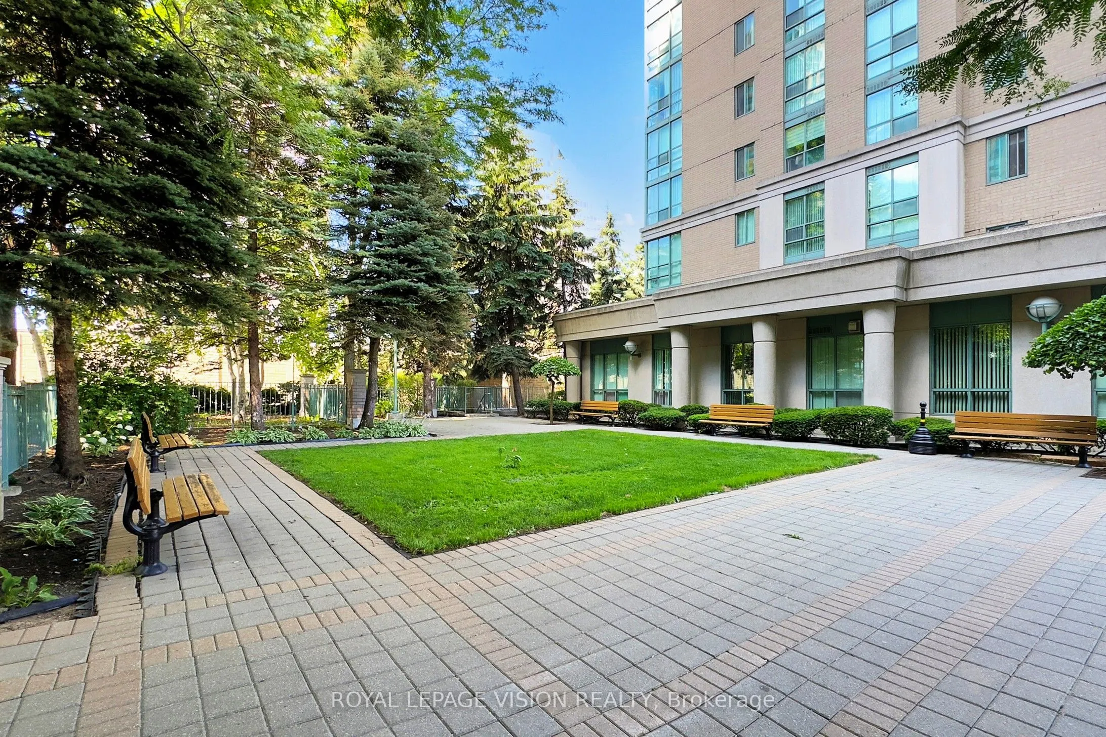 3 Pemberton Avenue, #1905