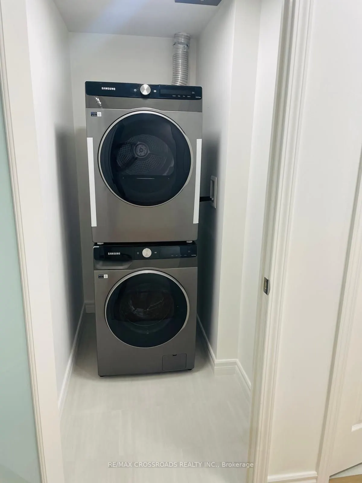 19 Grand Trunk Crescent, #3207