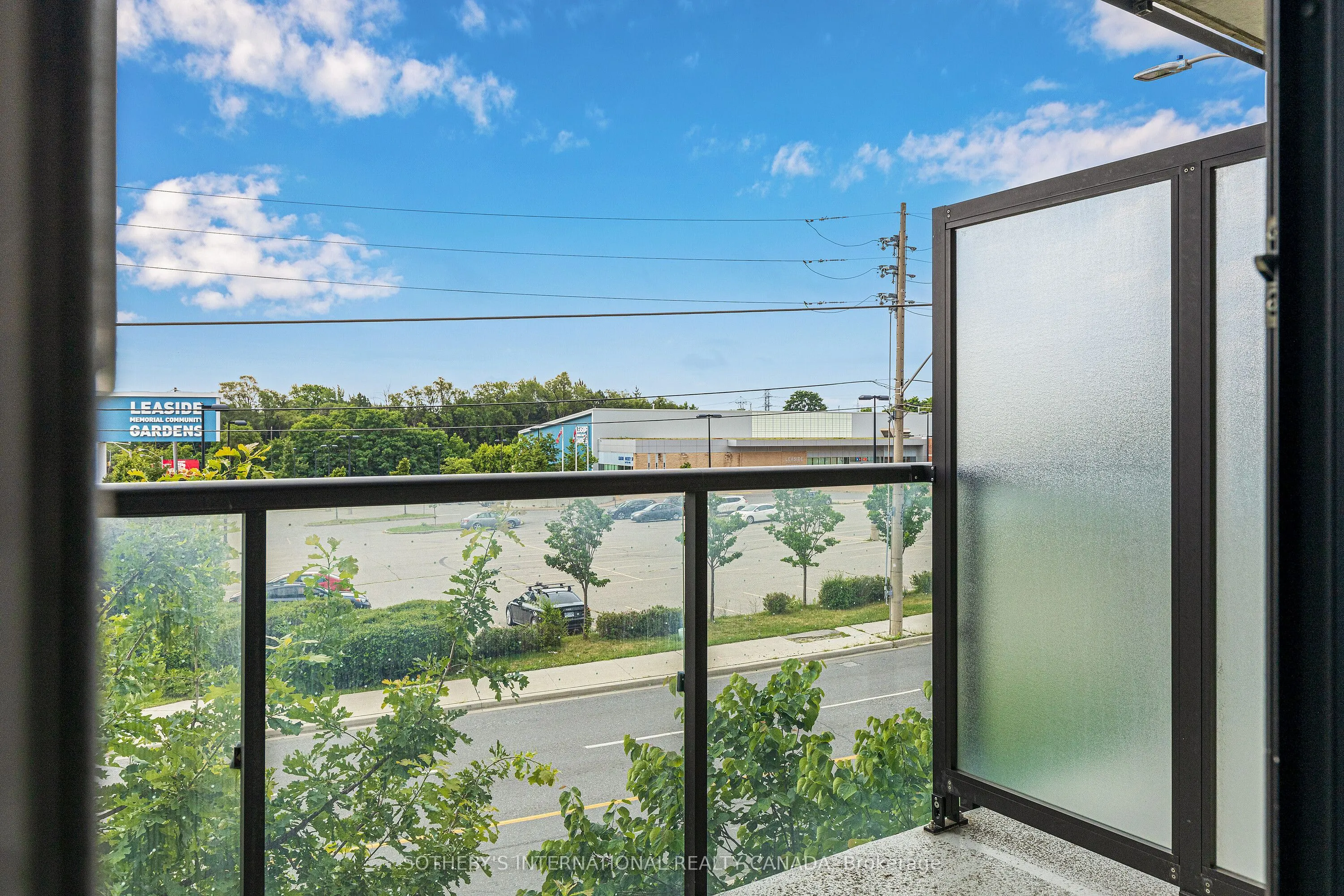 25 Malcolm Road, #TH-105