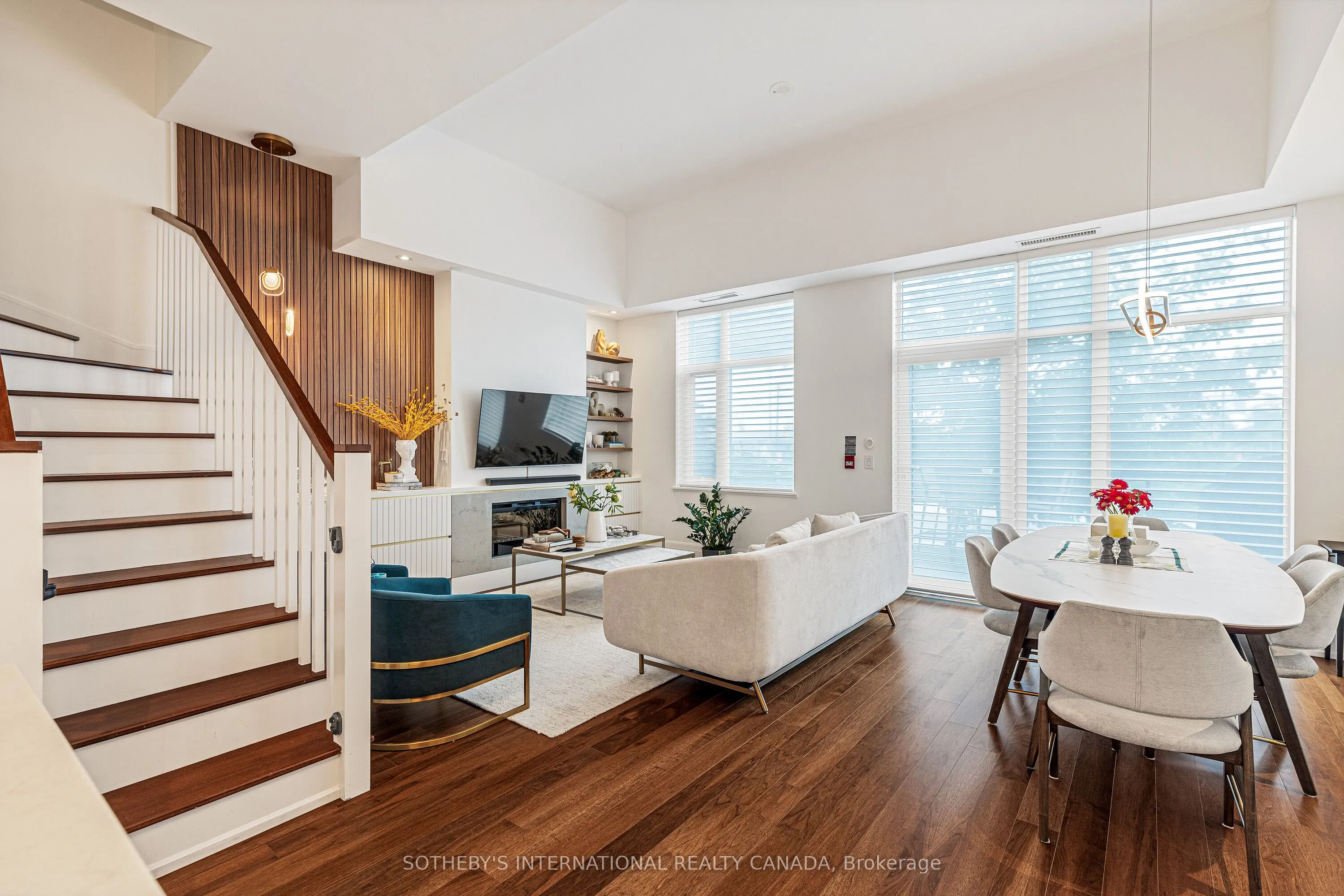 25 Malcolm Road, #TH-105