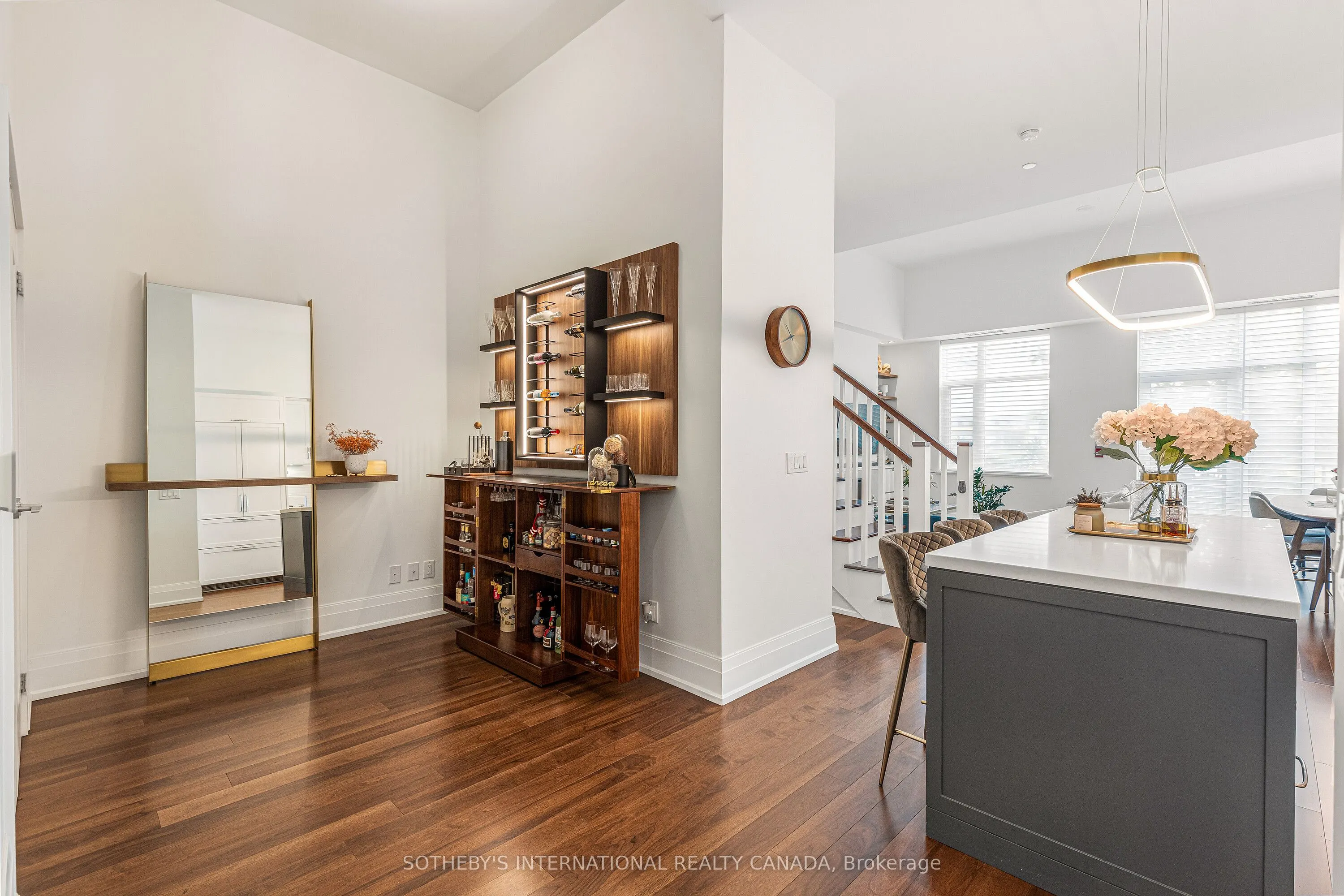 25 Malcolm Road, #TH-105