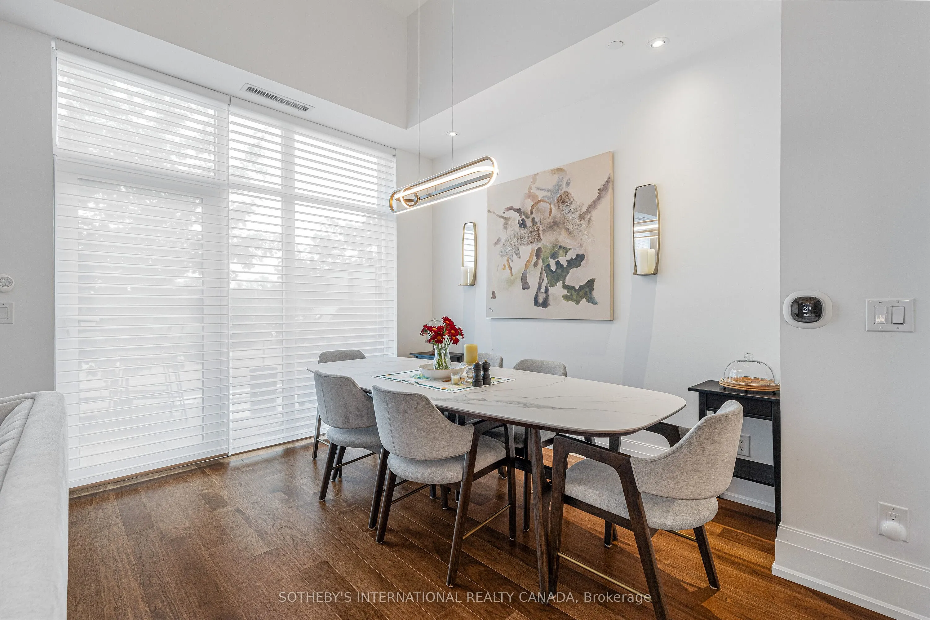 25 Malcolm Road, #TH-105