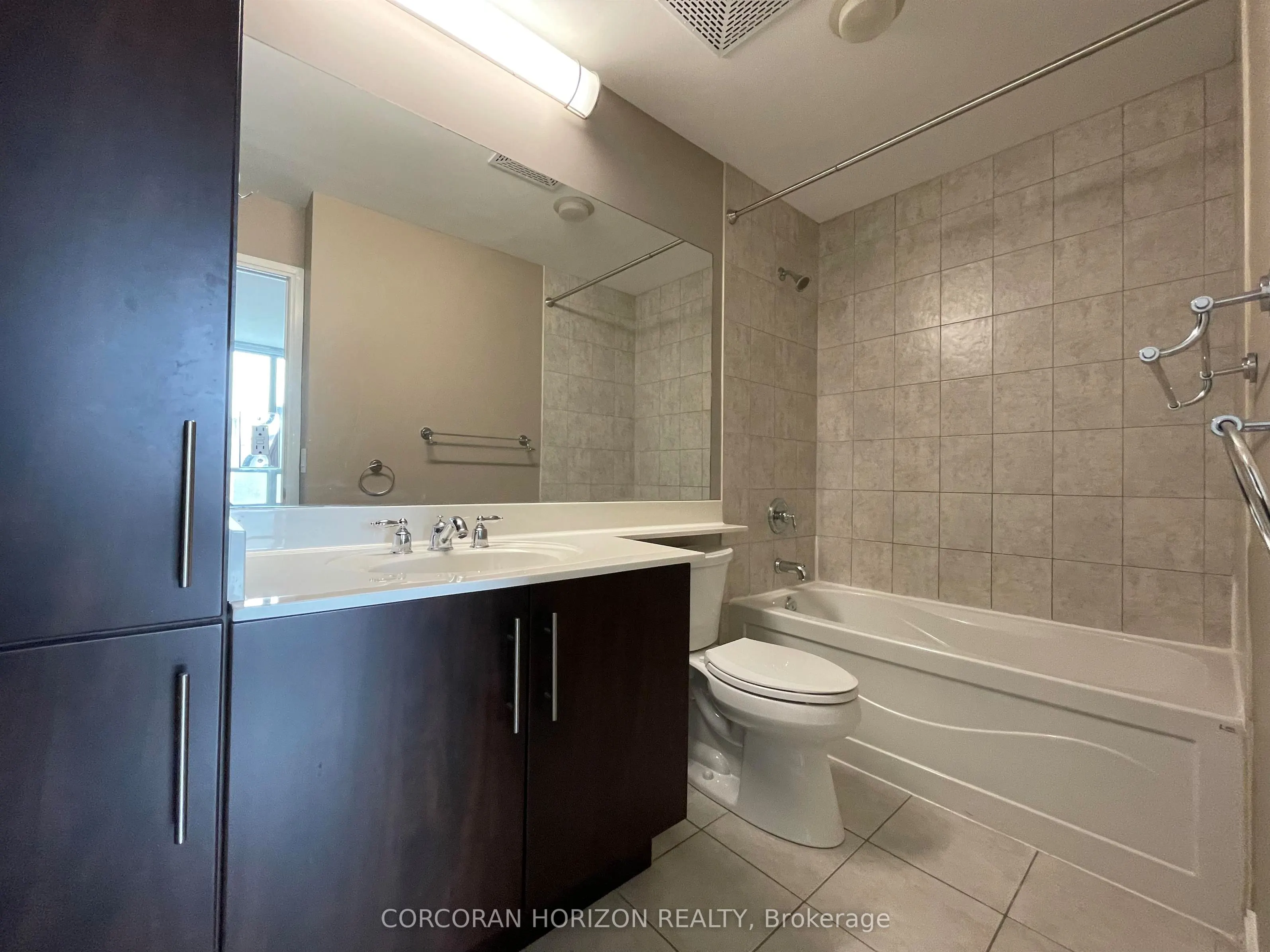 88 Broadway Avenue, #1601