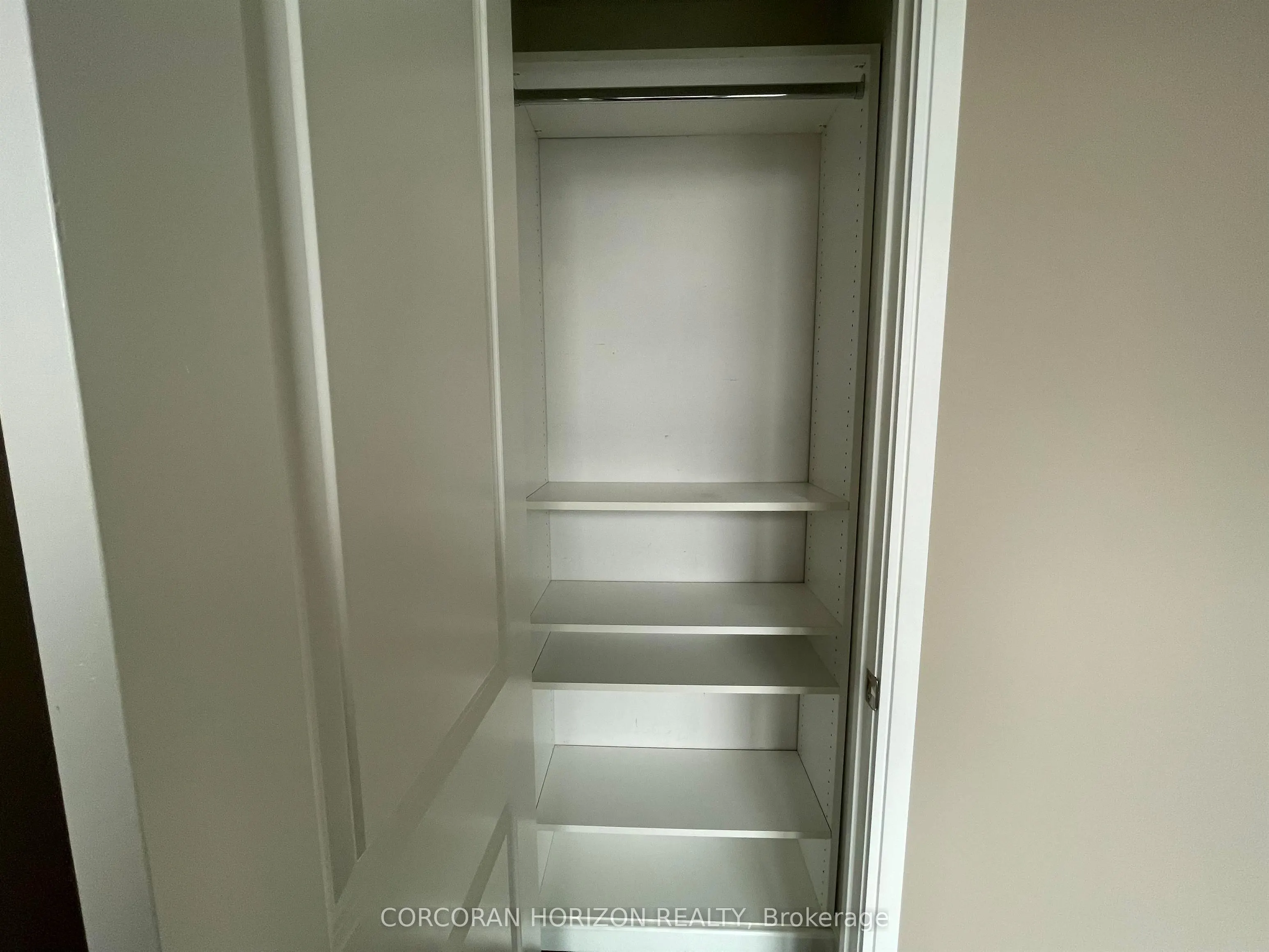 88 Broadway Avenue, #1601