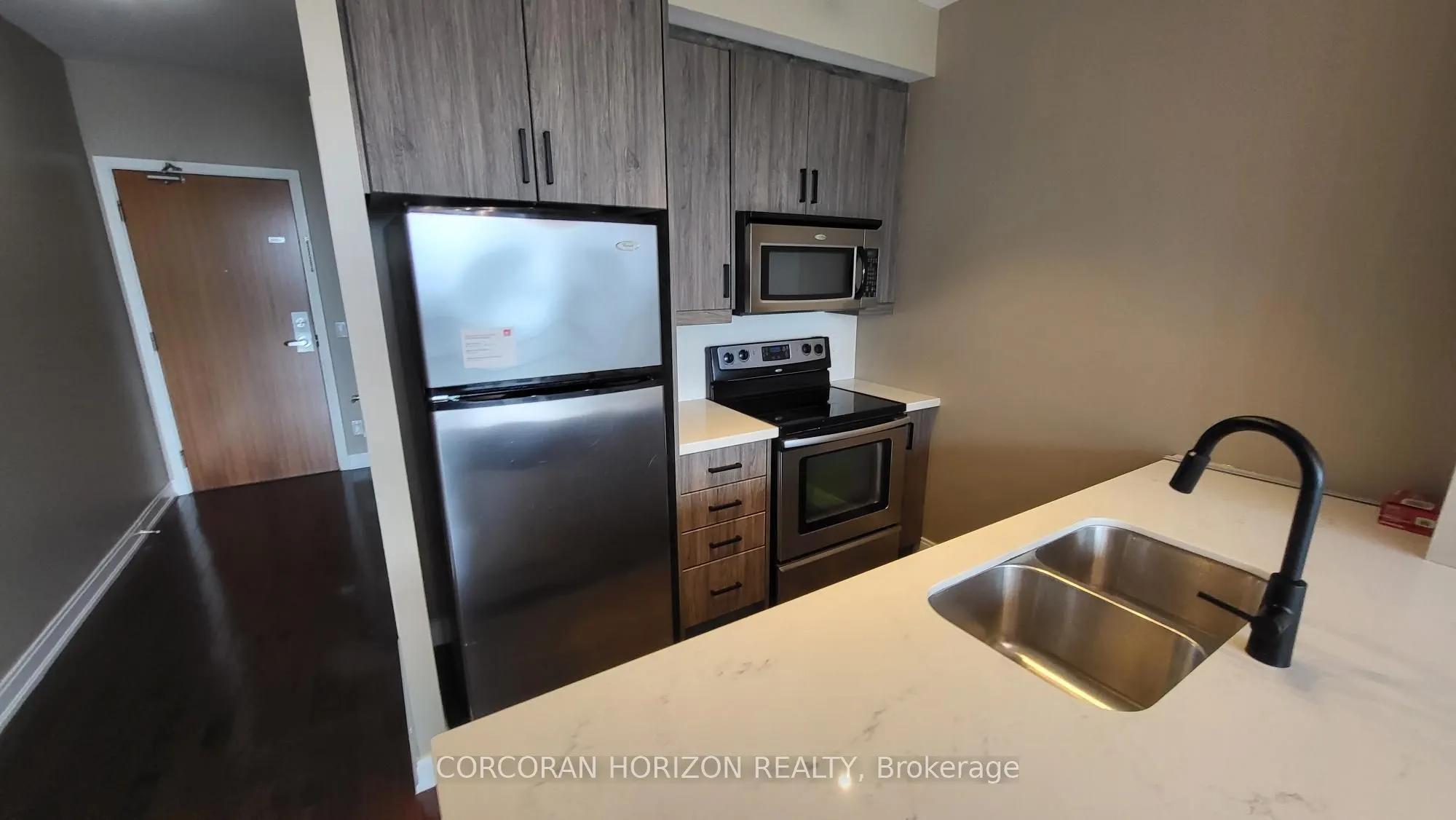 88 Broadway Avenue, #1601